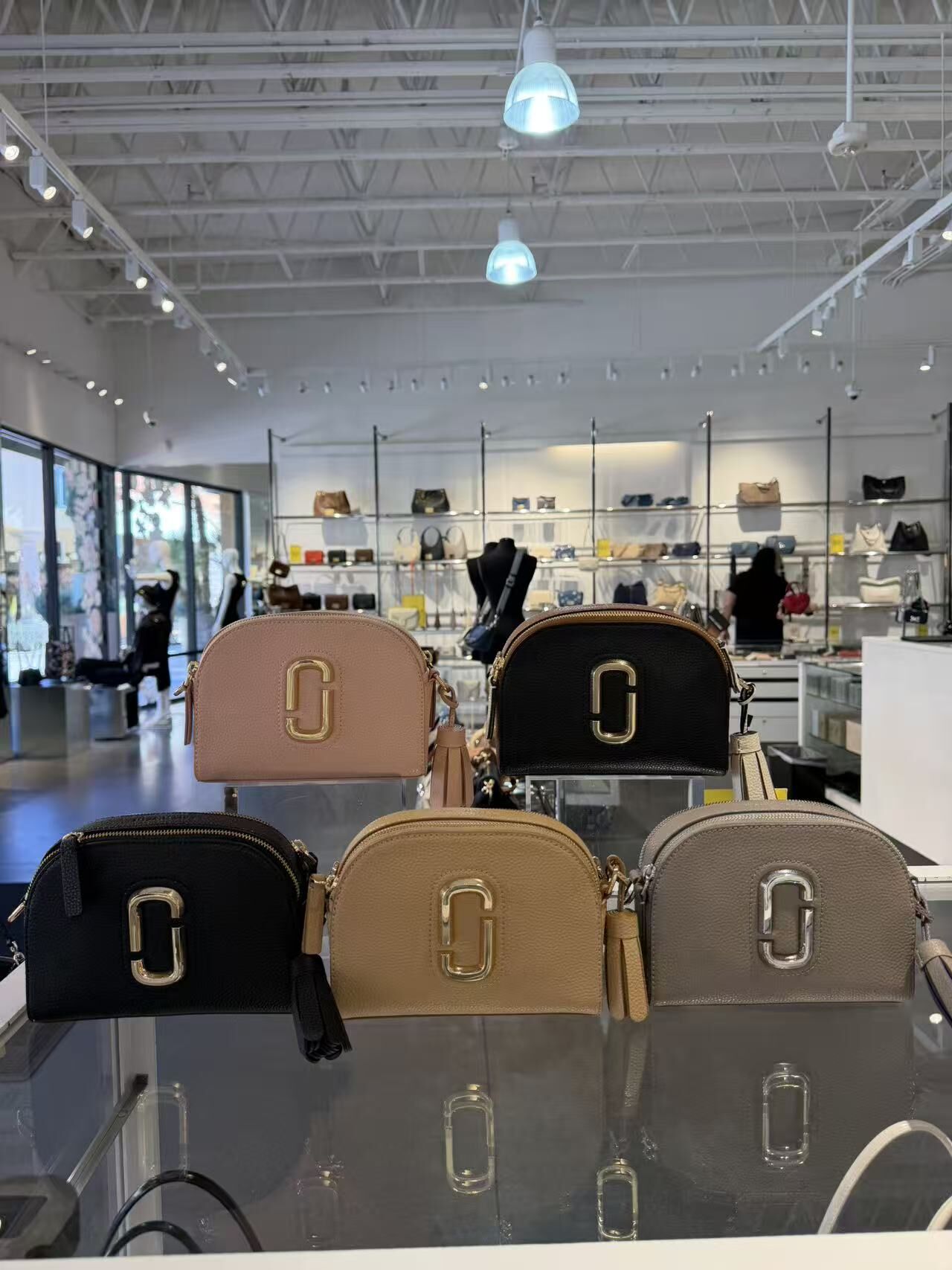 【直播】Marc Jacobs LX031209 荔枝紋半月包