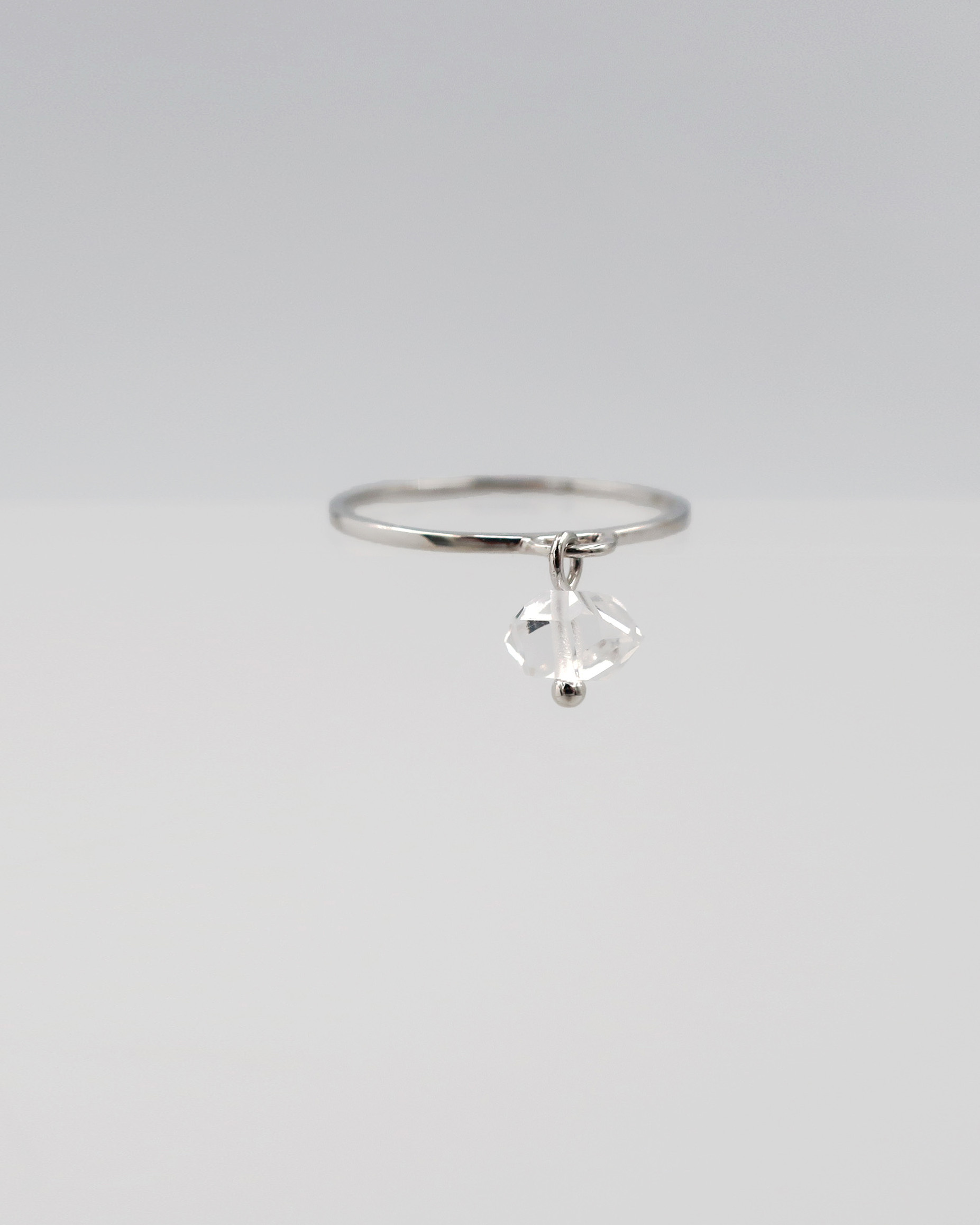 livvvvil 雙尖白水晶戒指 (赫基蒙水晶)