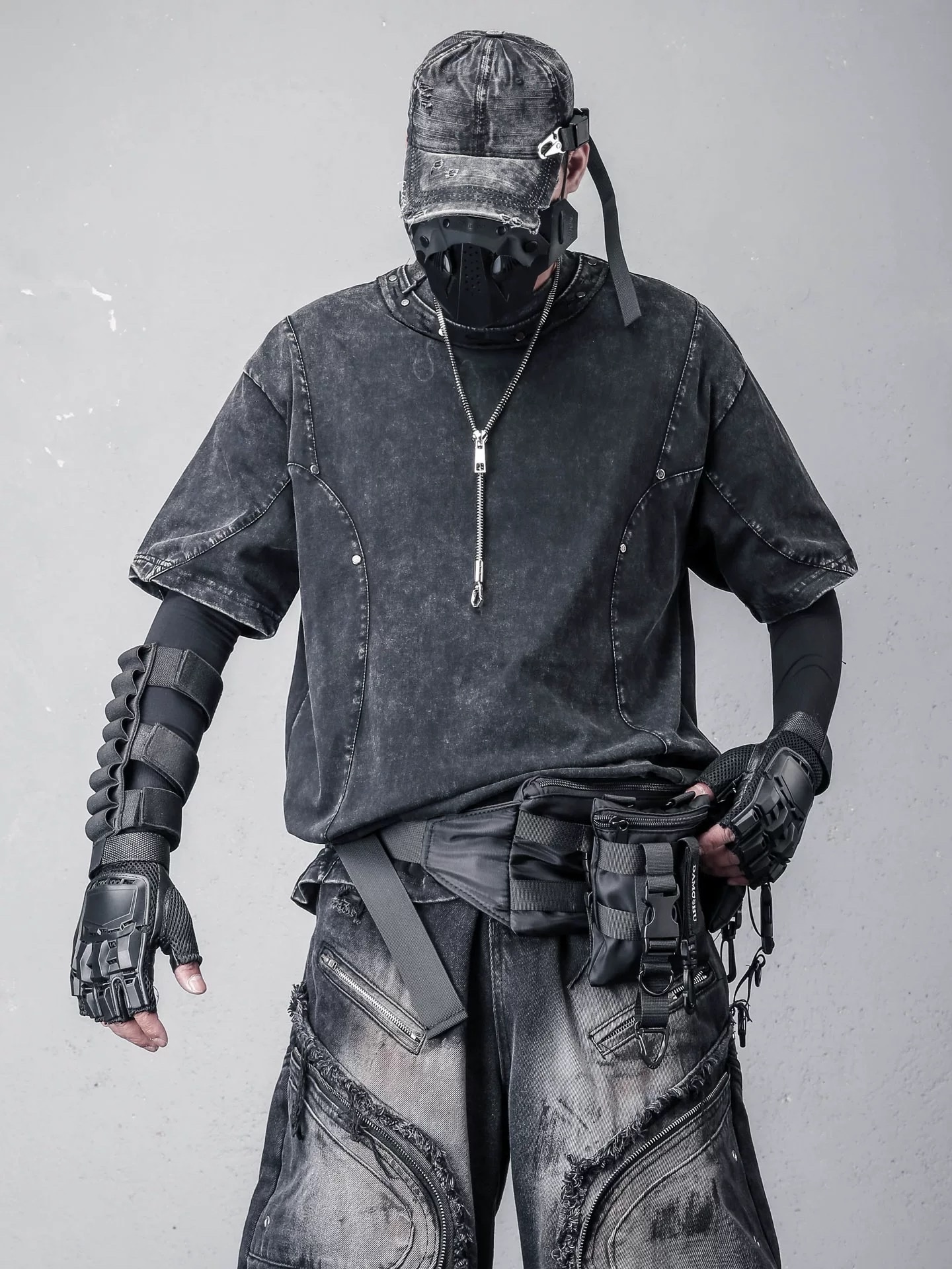 𝙏𝙀𝘾𝙃𝙒𝙀𝘼𝙍 機能解構拼接做舊短袖