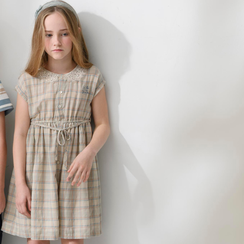 PIPPY 田園格紋綁帶圓領連身裙洋裝 卡其