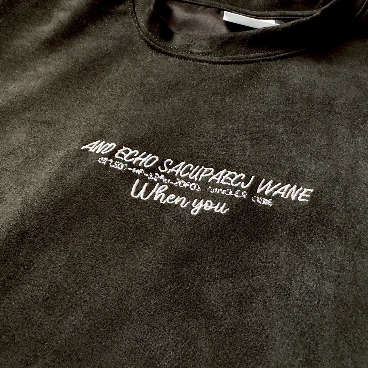 荊棘五角星刺繡麂皮短T 18957