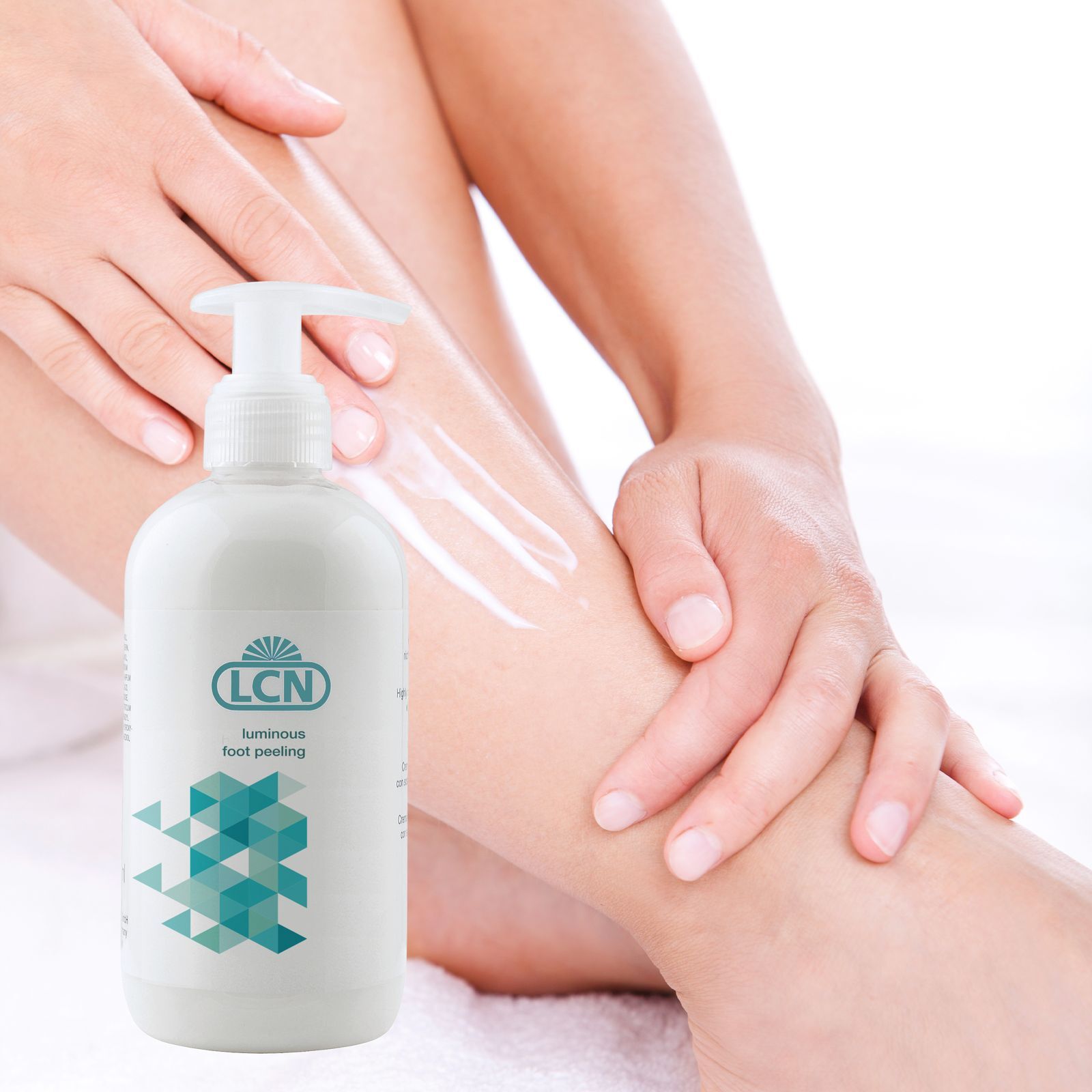 LCN 亮采磨砂乳250ml (到期日: 2026年12月)