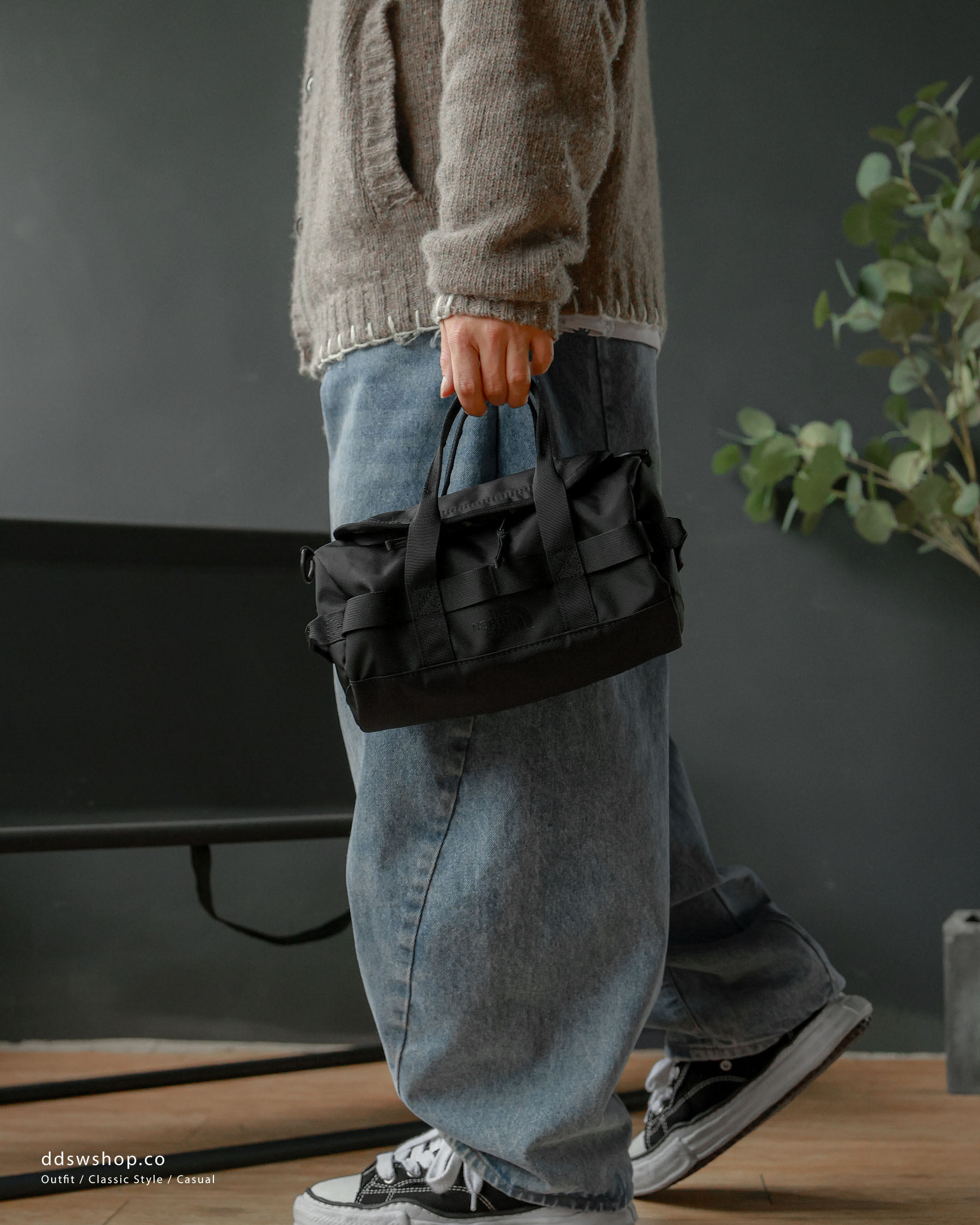 "現貨" The North Face MINI BASECAMP SHOULDER 兩用 圓筒包