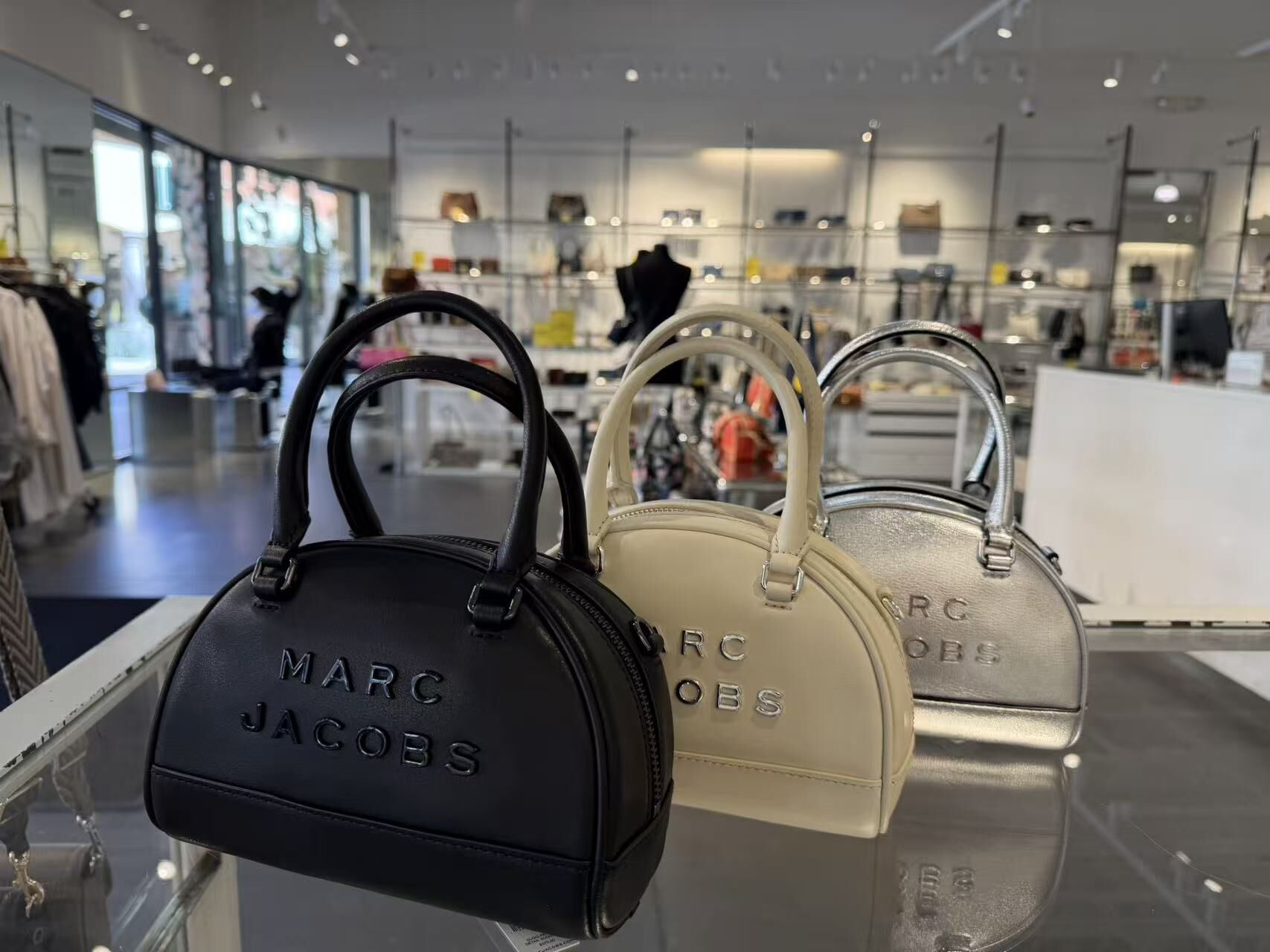 【直播】Marc Jacobs LX031218 保齡球半月包