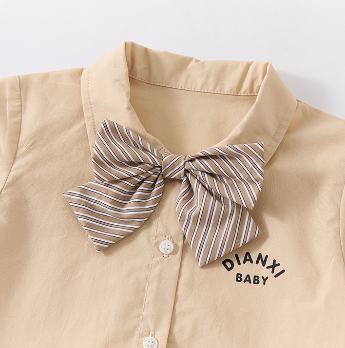 卡其蝴蝶結襯衫套裝