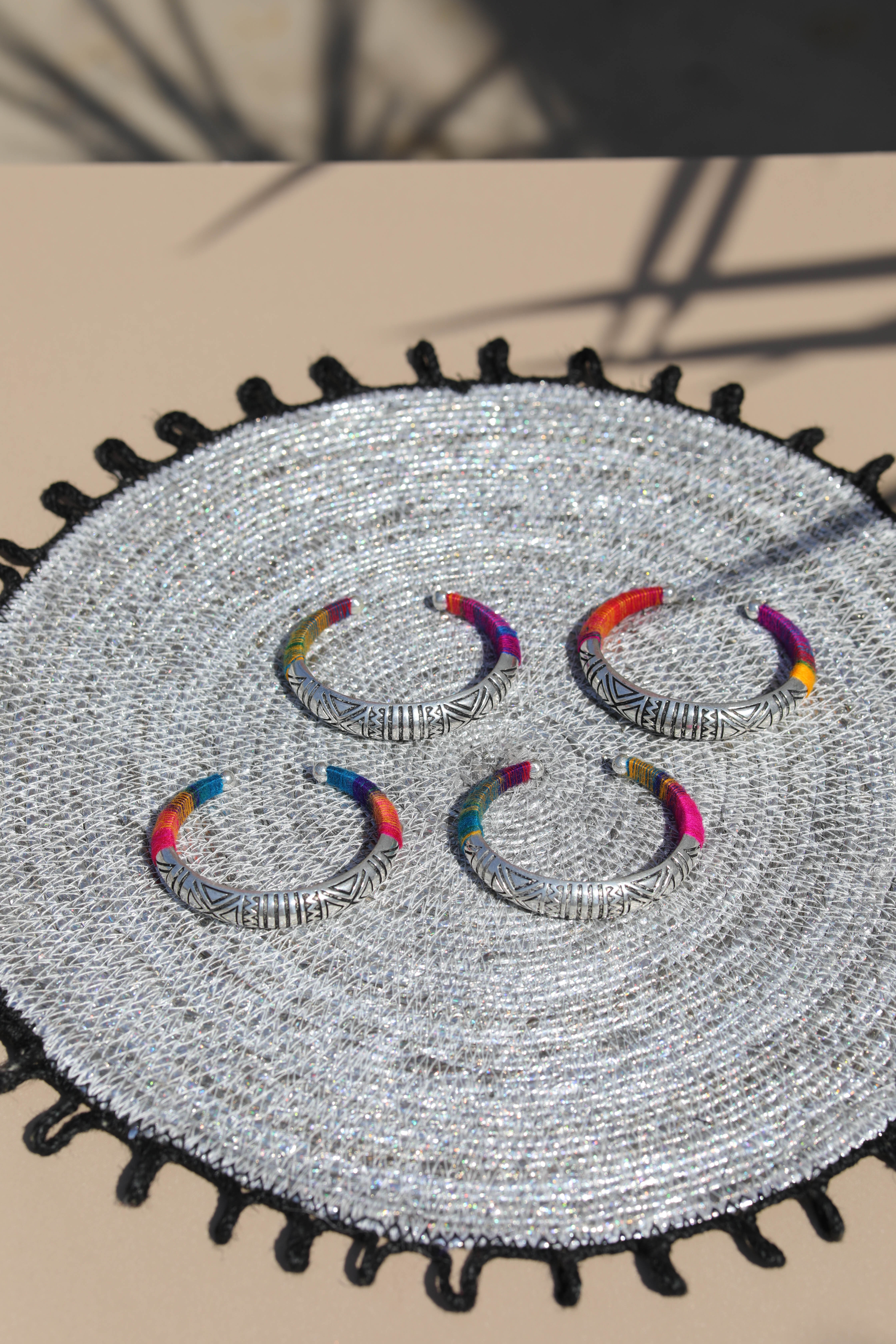 Macrame bangle silver - free size - J0650A (0311)