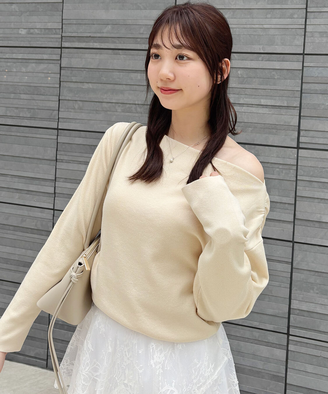 [預購]COCO DEAL 【俐落剪裁】抓皺肩設計露肩針織衫