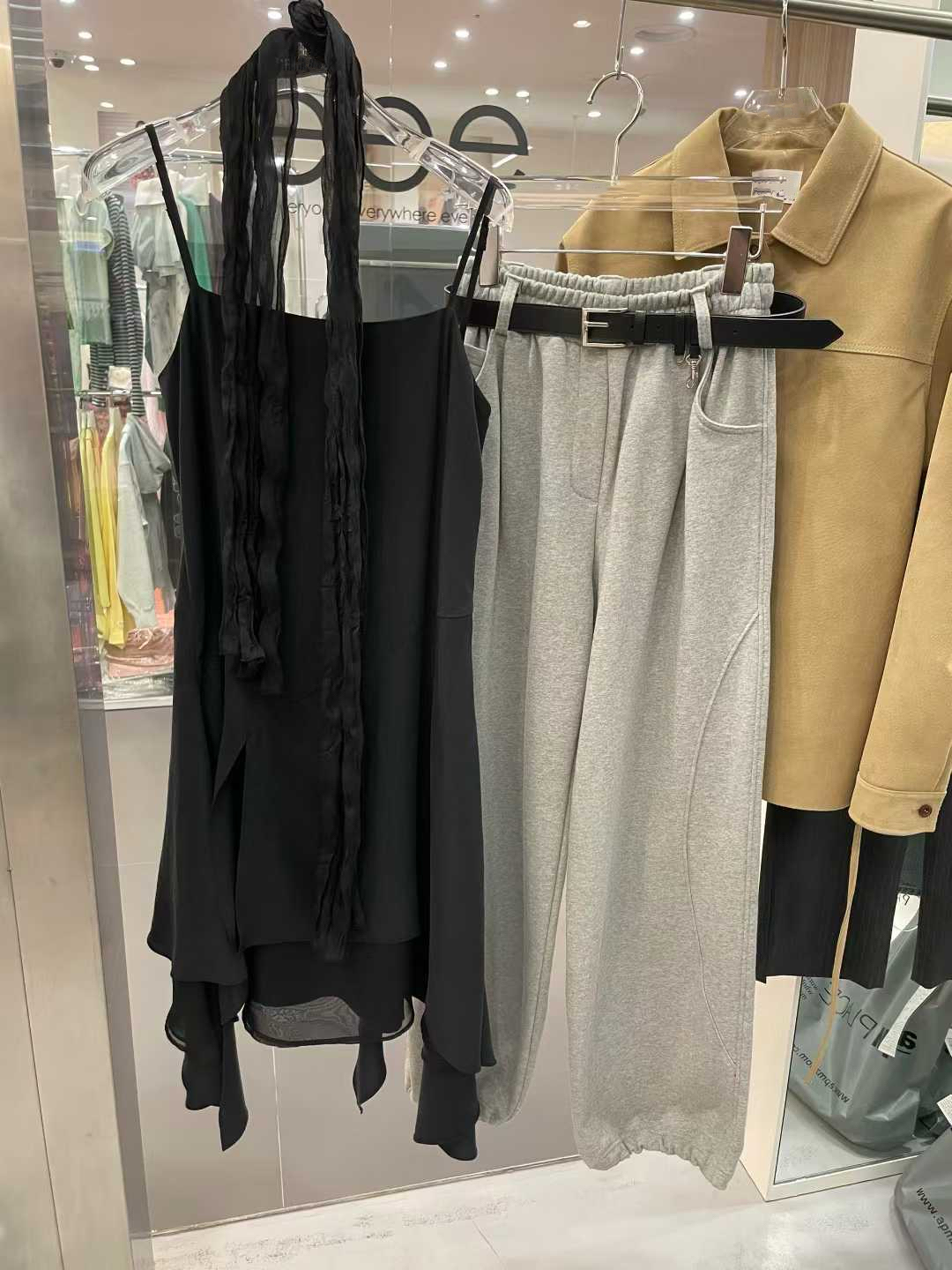 A01-細肩層次洋裝(白/霧灰/黑)