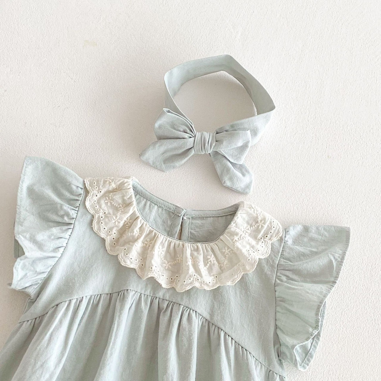 緹花領荷葉邊包屁衣|含髮帶