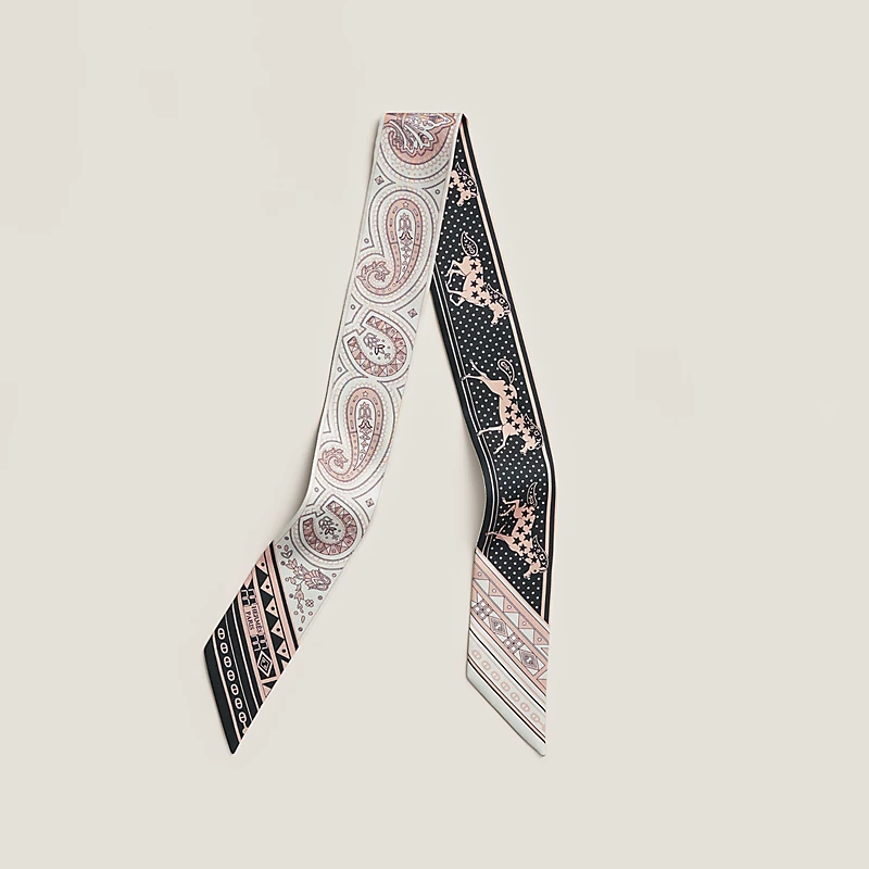 HERMES Cheval de Coeur Bandana Twilly noir / blanc / vieux rose