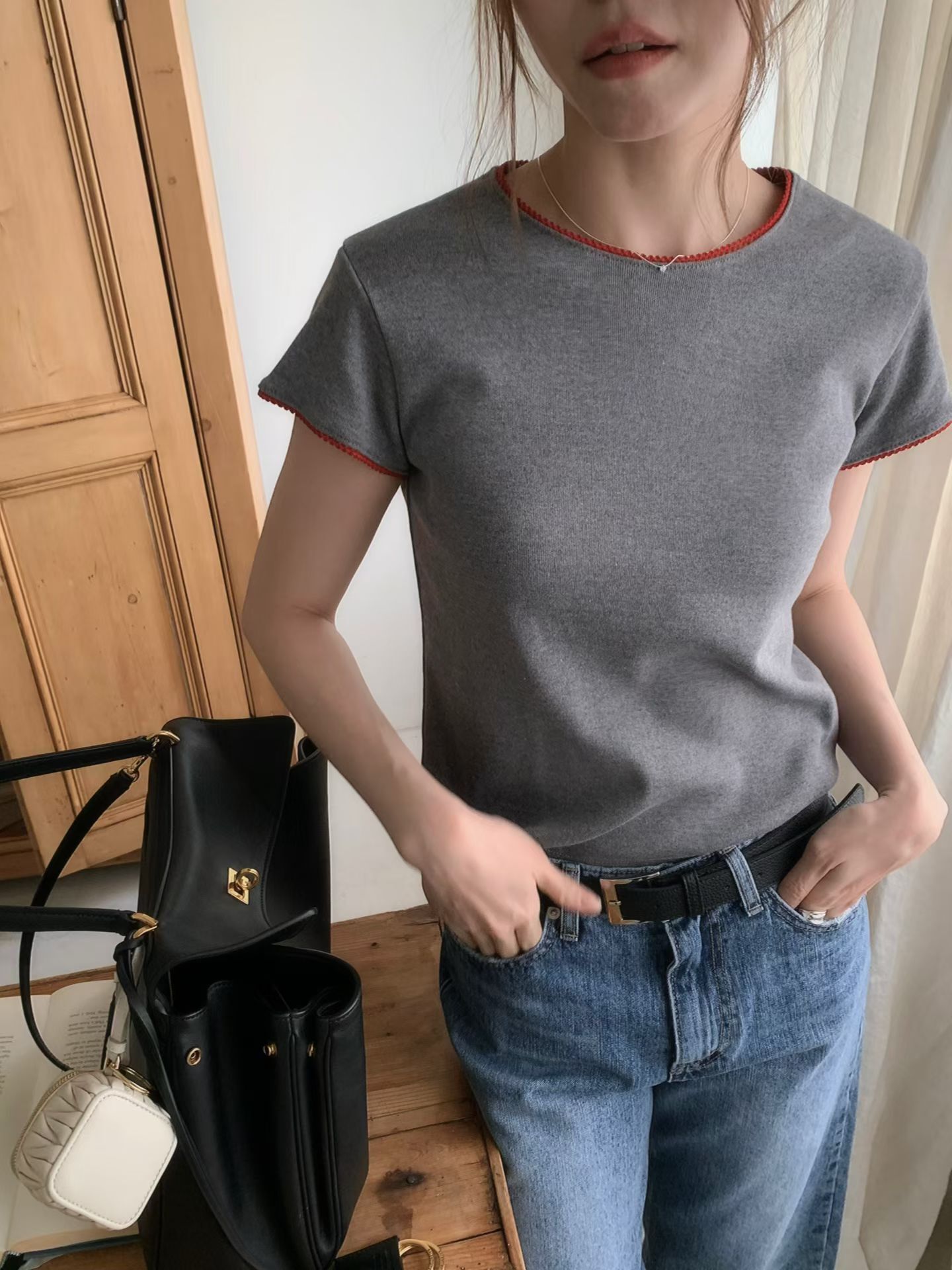 VE2612 mini lace Tee