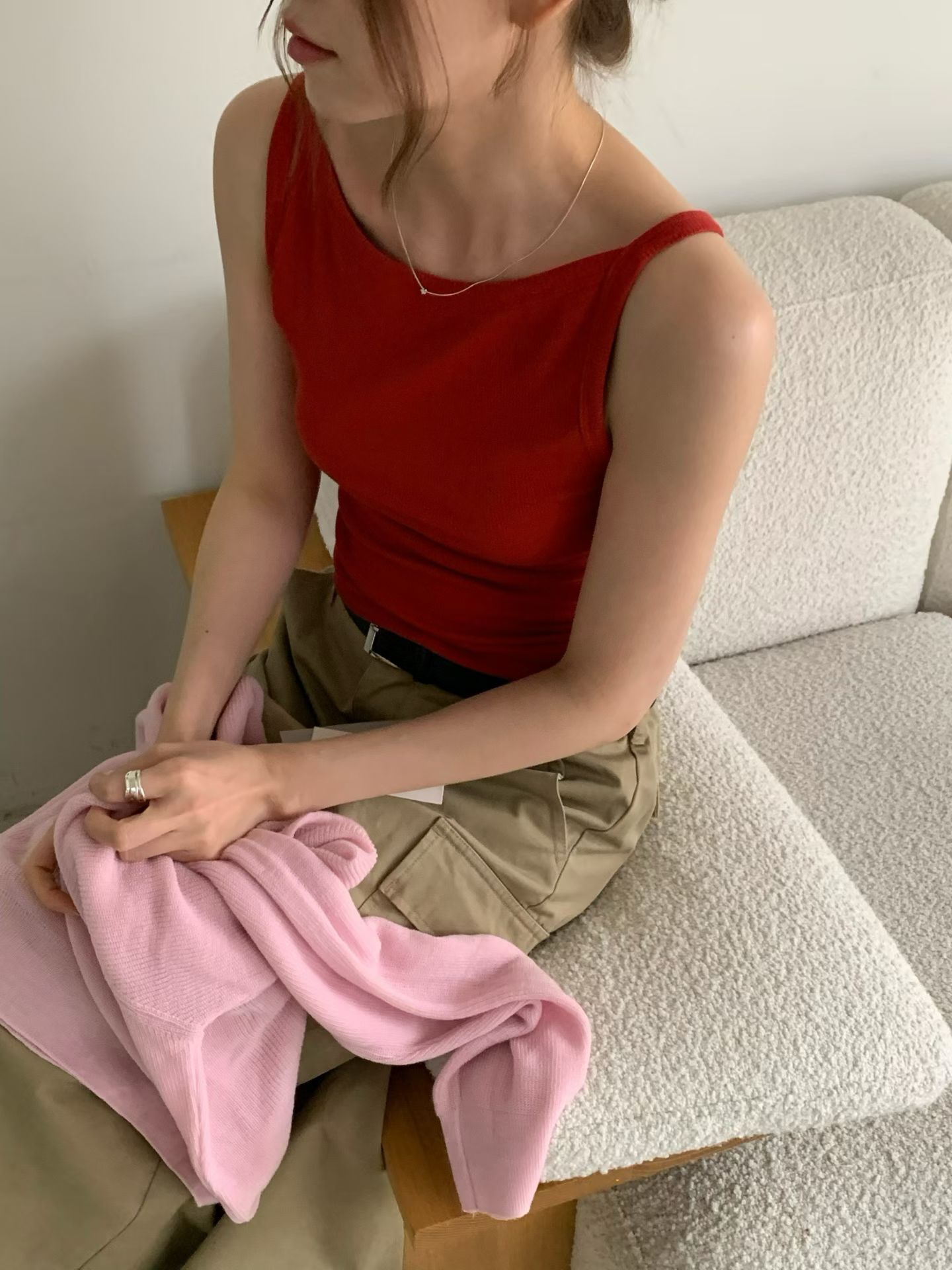 VE2613 two-way sleeveless