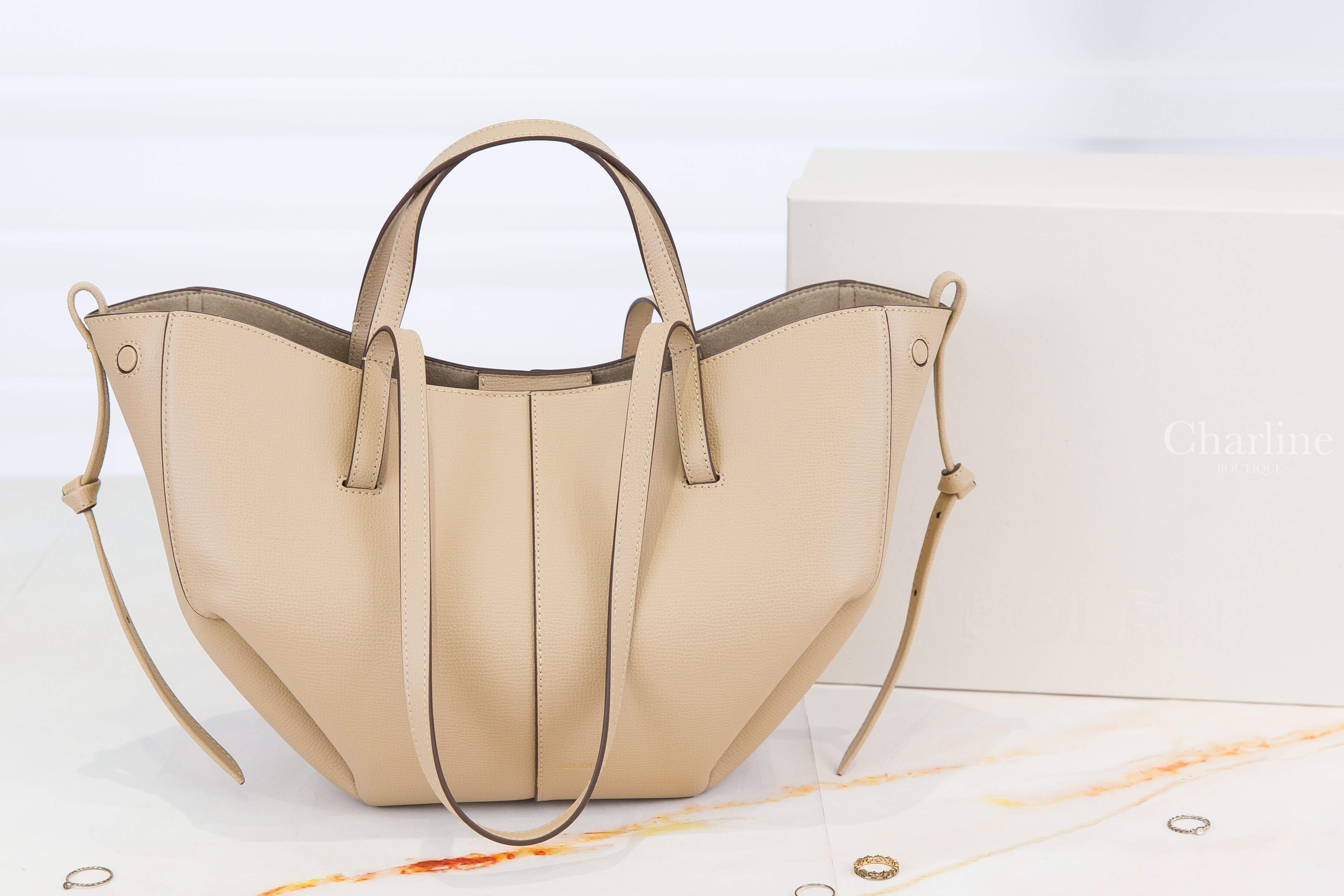 Polène Cyme Mini 沙色迷你側邊磁吸抓皺紋理小牛皮手提肩背包-Charline Boutique 精品代購