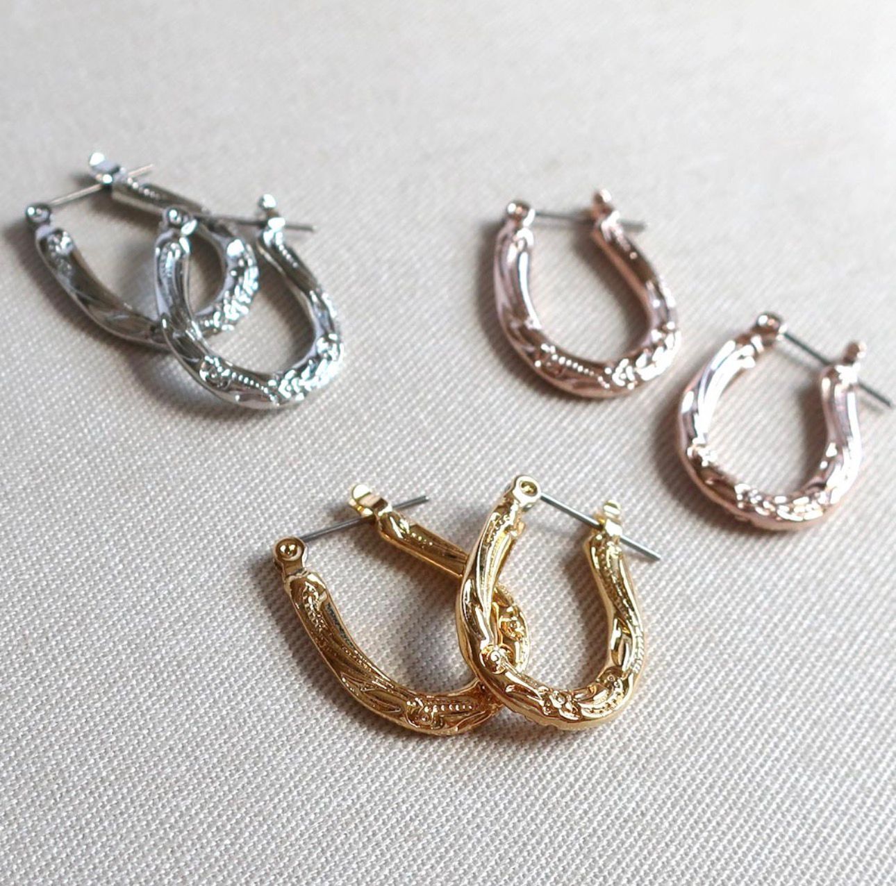 【預購】JN031103 MelodyAccessory日本製馬蹄夏威夷風耳環