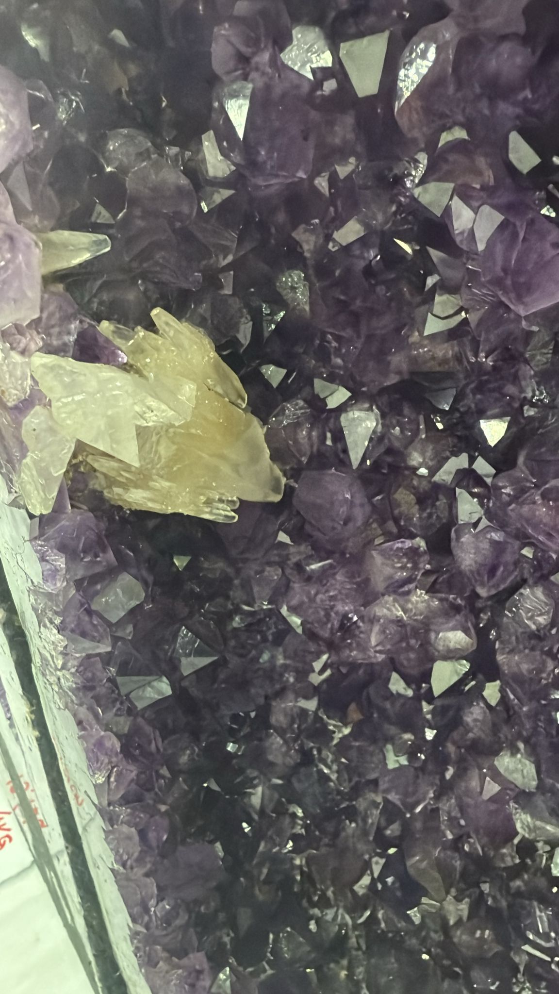 WH160 水晶洞 SSP23 約 54x18 cm 約 14.18 kg