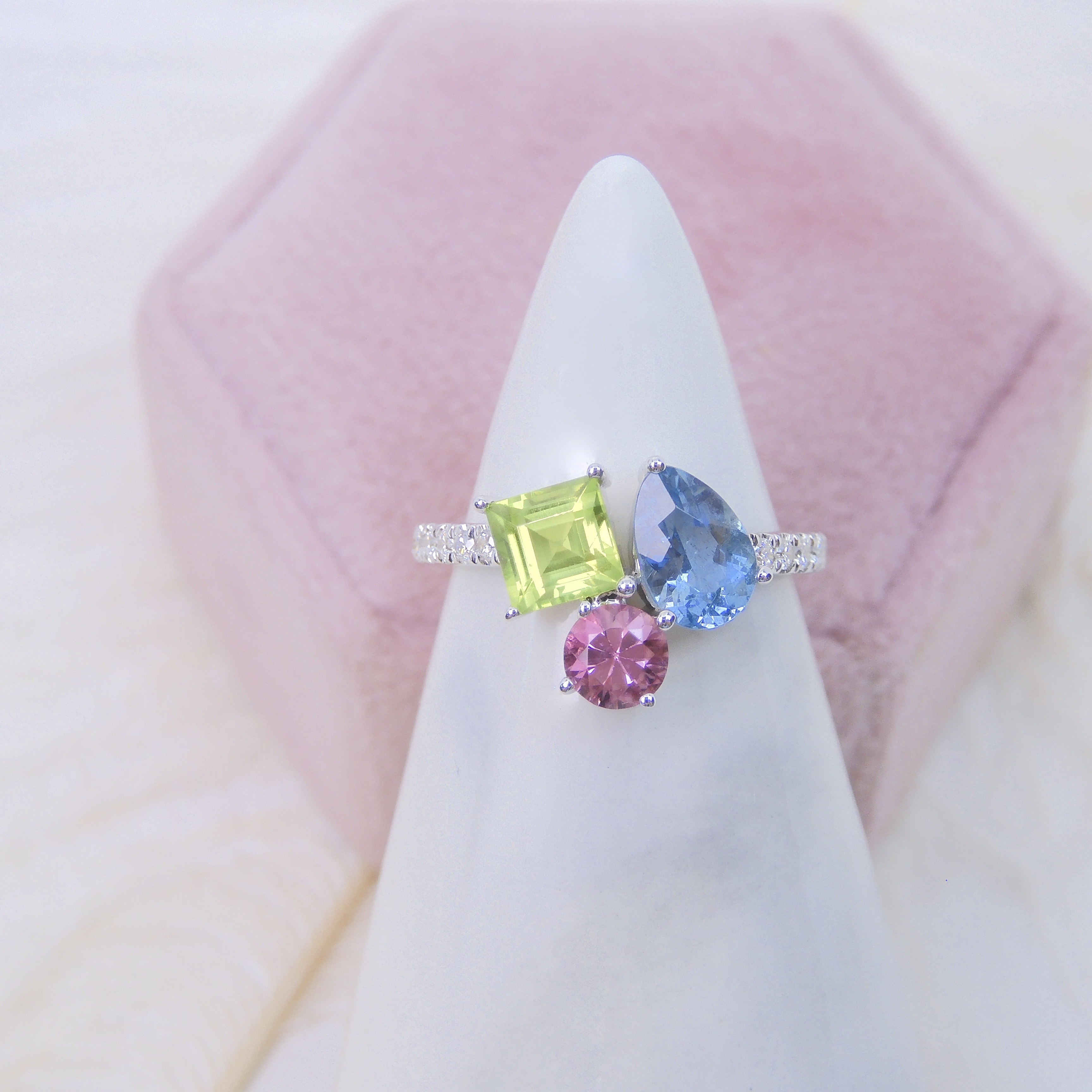 訂製 18K金 1.35ct 彩色寶石戒指