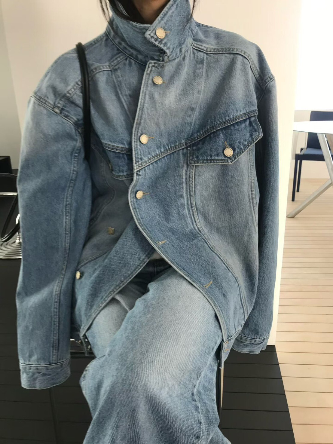 #AF10時髦剪裁斜釦牛仔外套