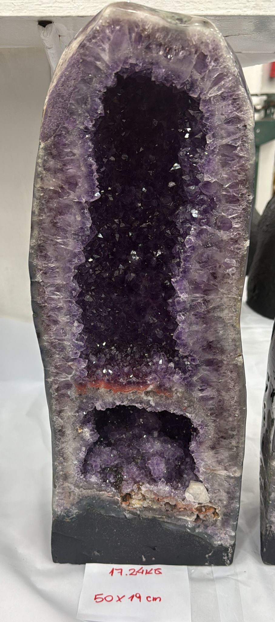 WH157 水晶洞 SSP20 約 50x19 cm 約 17.24 kg