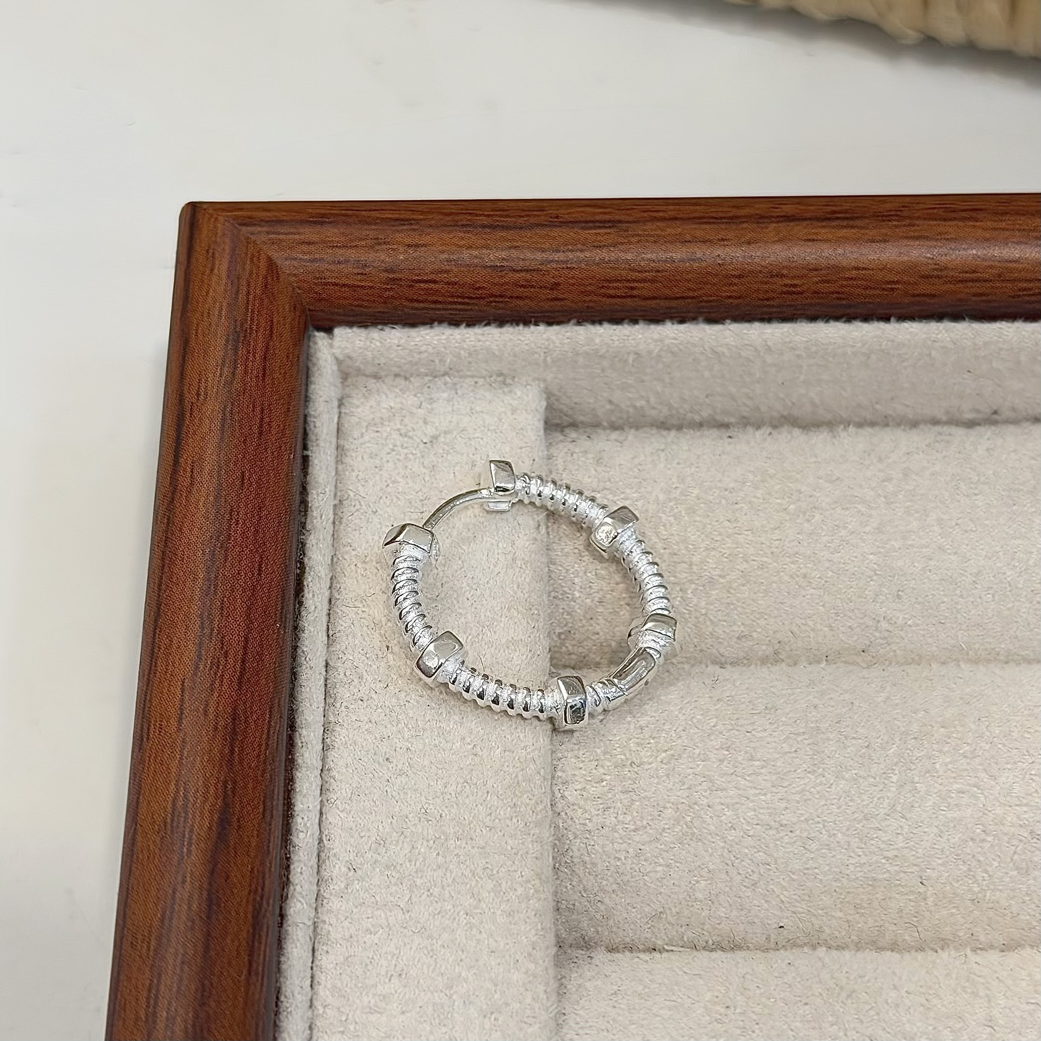 【單支販售】厚版素面螺紋純銀易扣