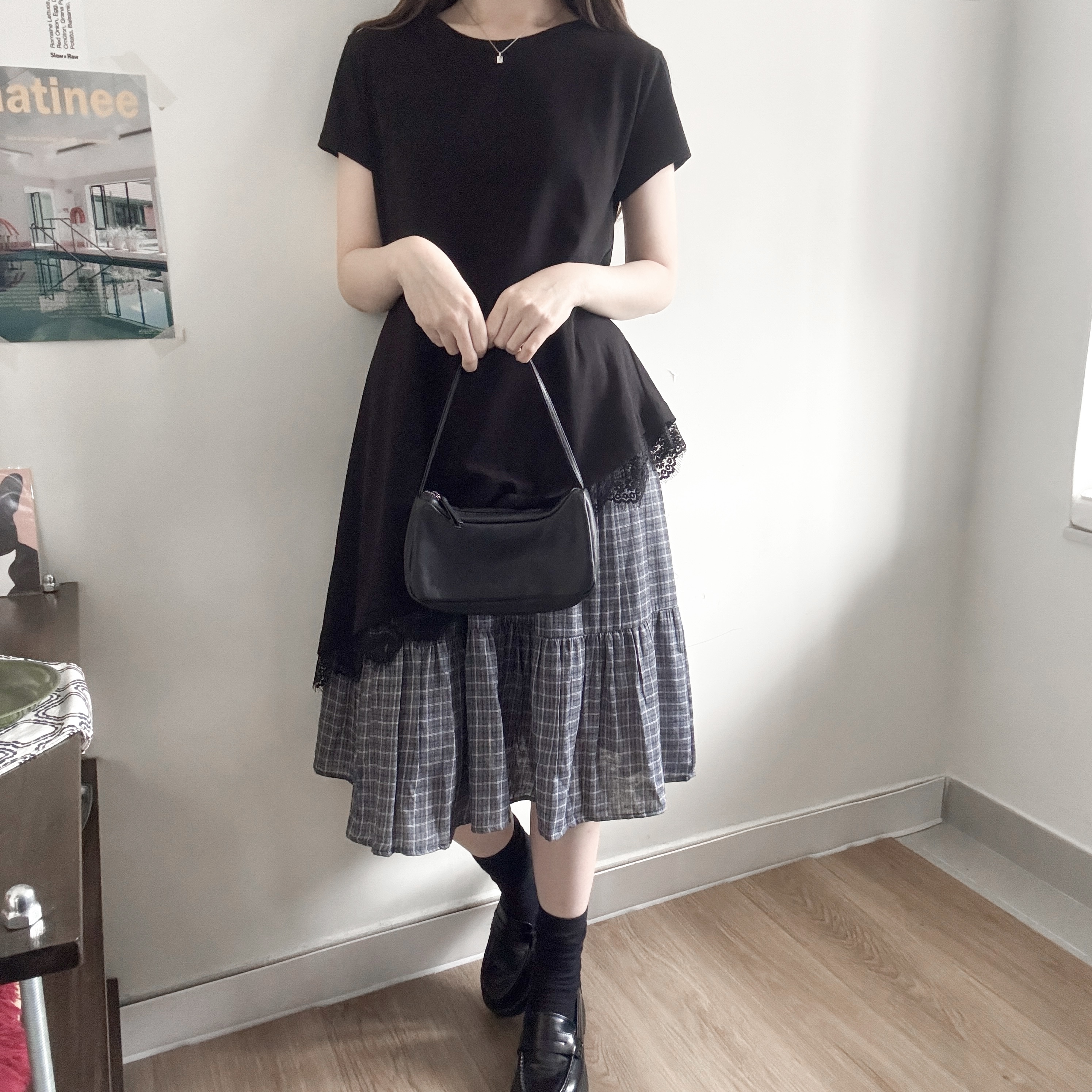 設計款!斜腳lace長top