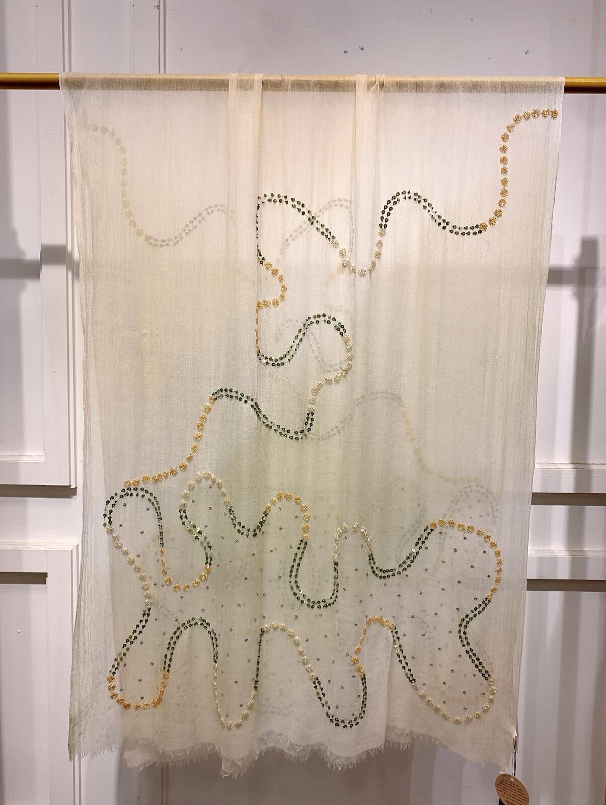 WM068 Scarfesia 淺杏色配金閃片絲巾 100% Wool ( Fine Wool