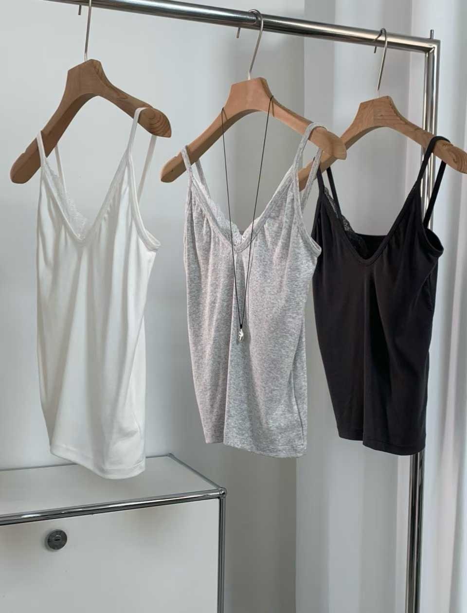 D01-今年必備蕾絲背心(3色)