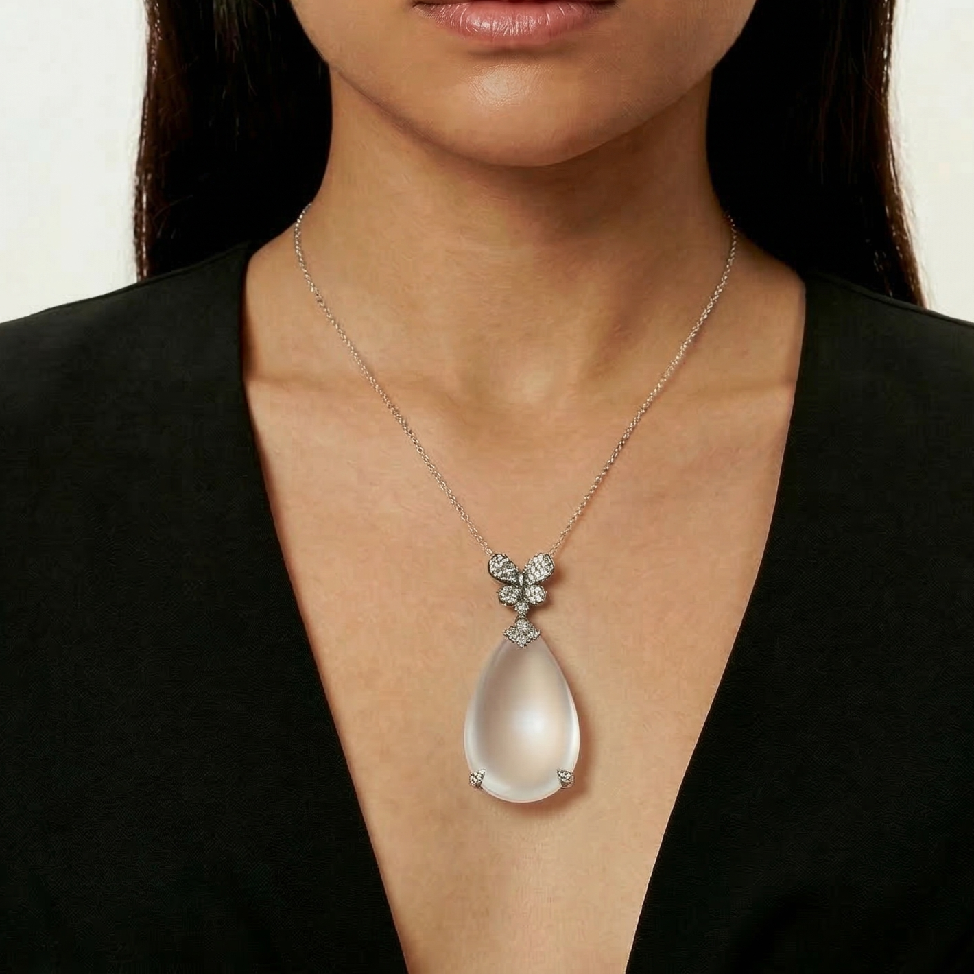 全新18K黑金【單粒109卡60份白晶】配79份鑽石吊墜