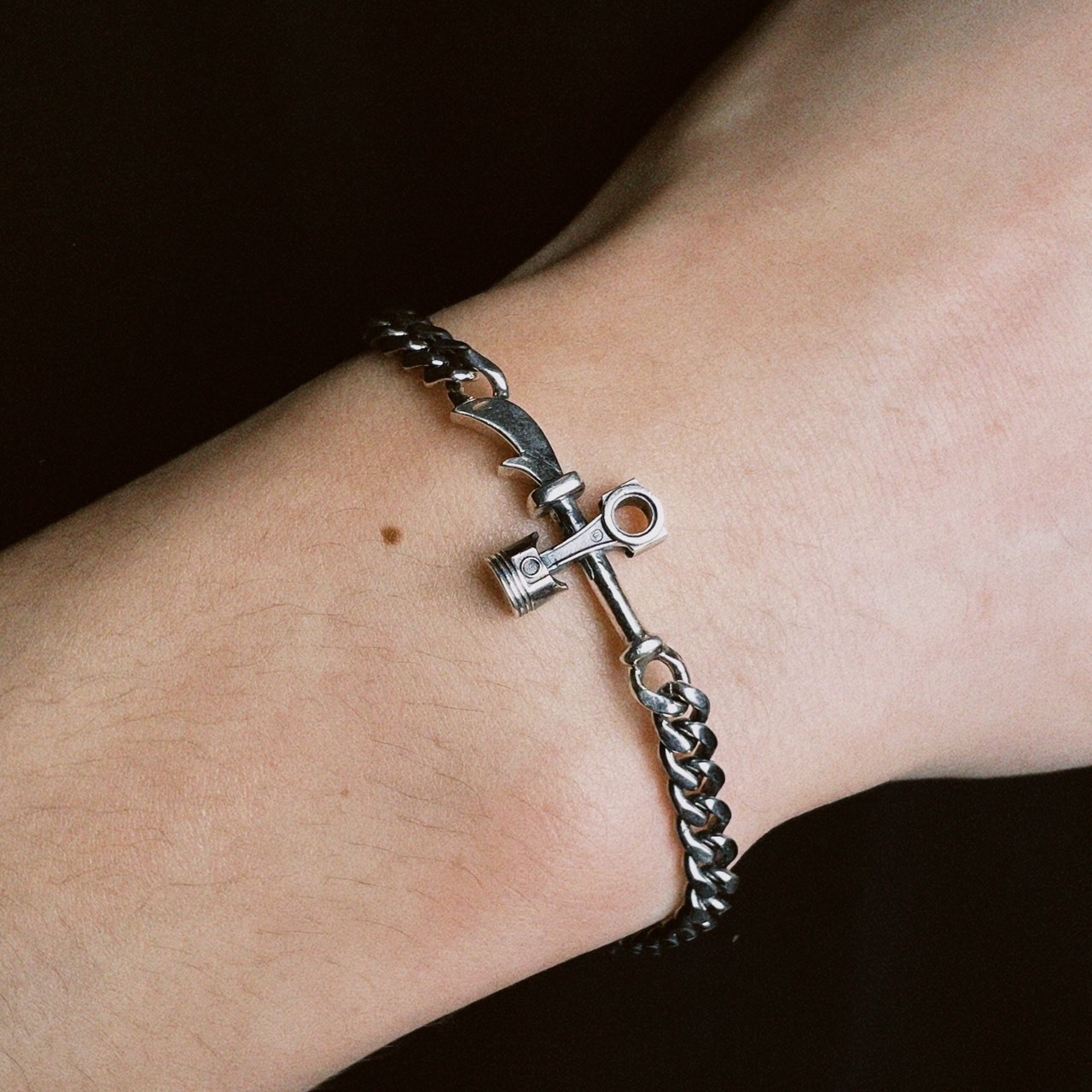 (預購) EMC Bracelet