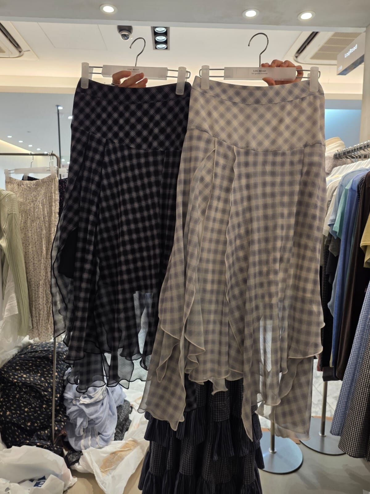 LR6043 韓團層次飄逸裙