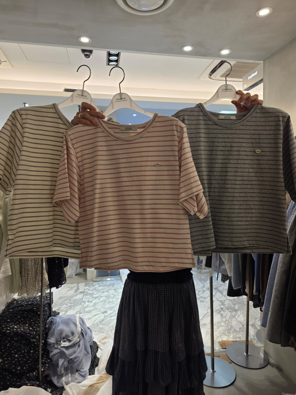 LR6045 圓領橫間條上衣