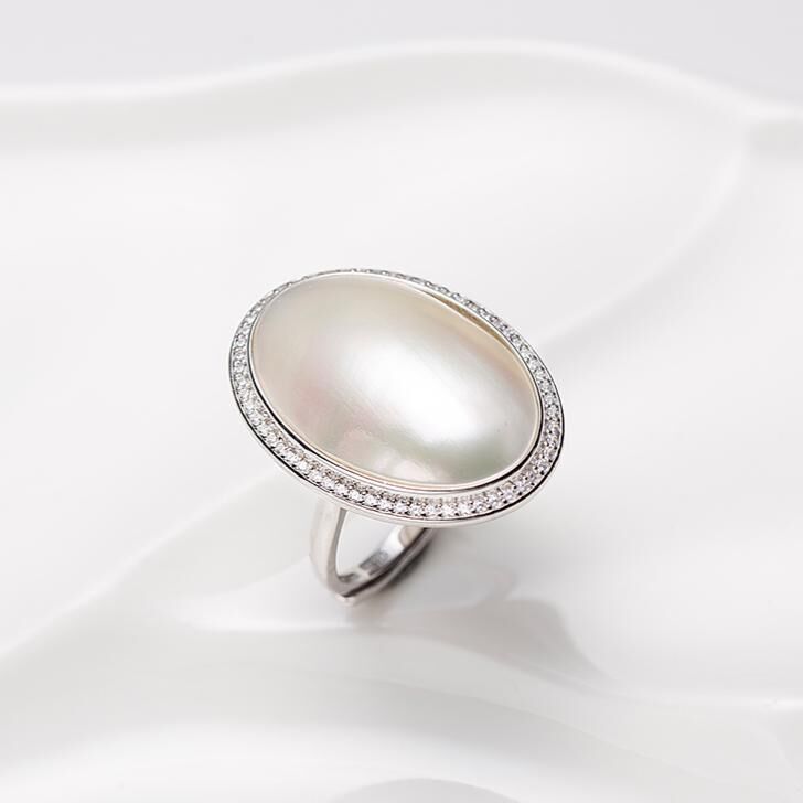 WJ036 P36 歐洛拉銀鑲白色馬貝戒指 (開口) 16.5*23MM