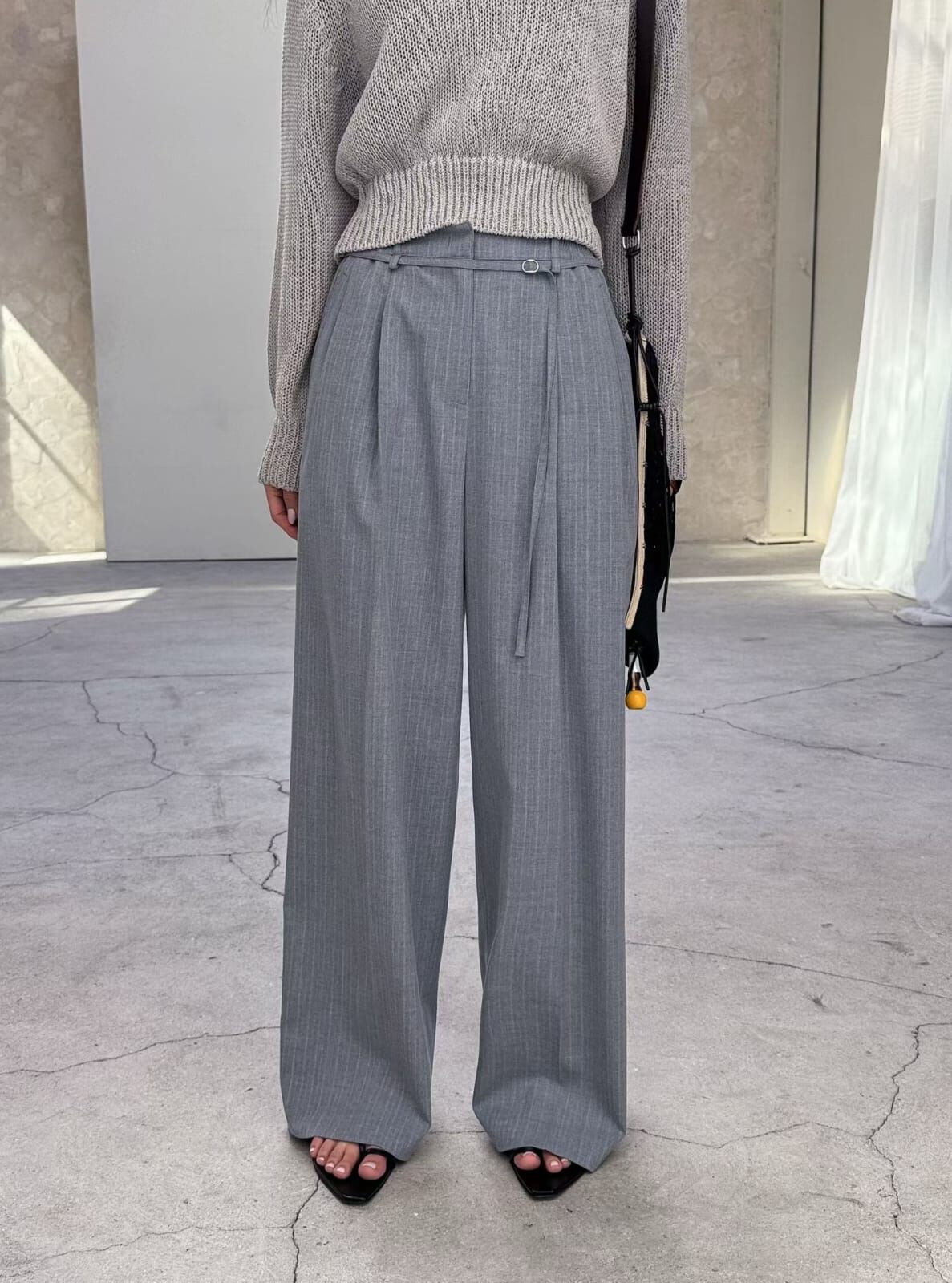 LF6011 後橡根直條紋細腰帶西褲