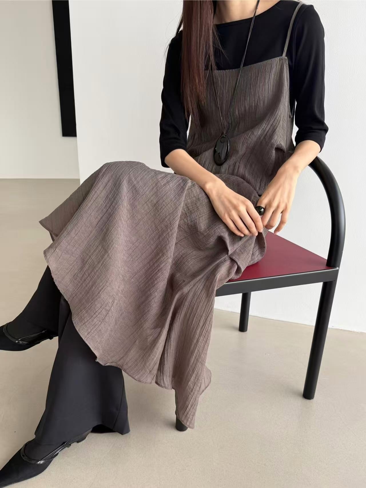 Mar6106 麻料細肩帶不規則長背心