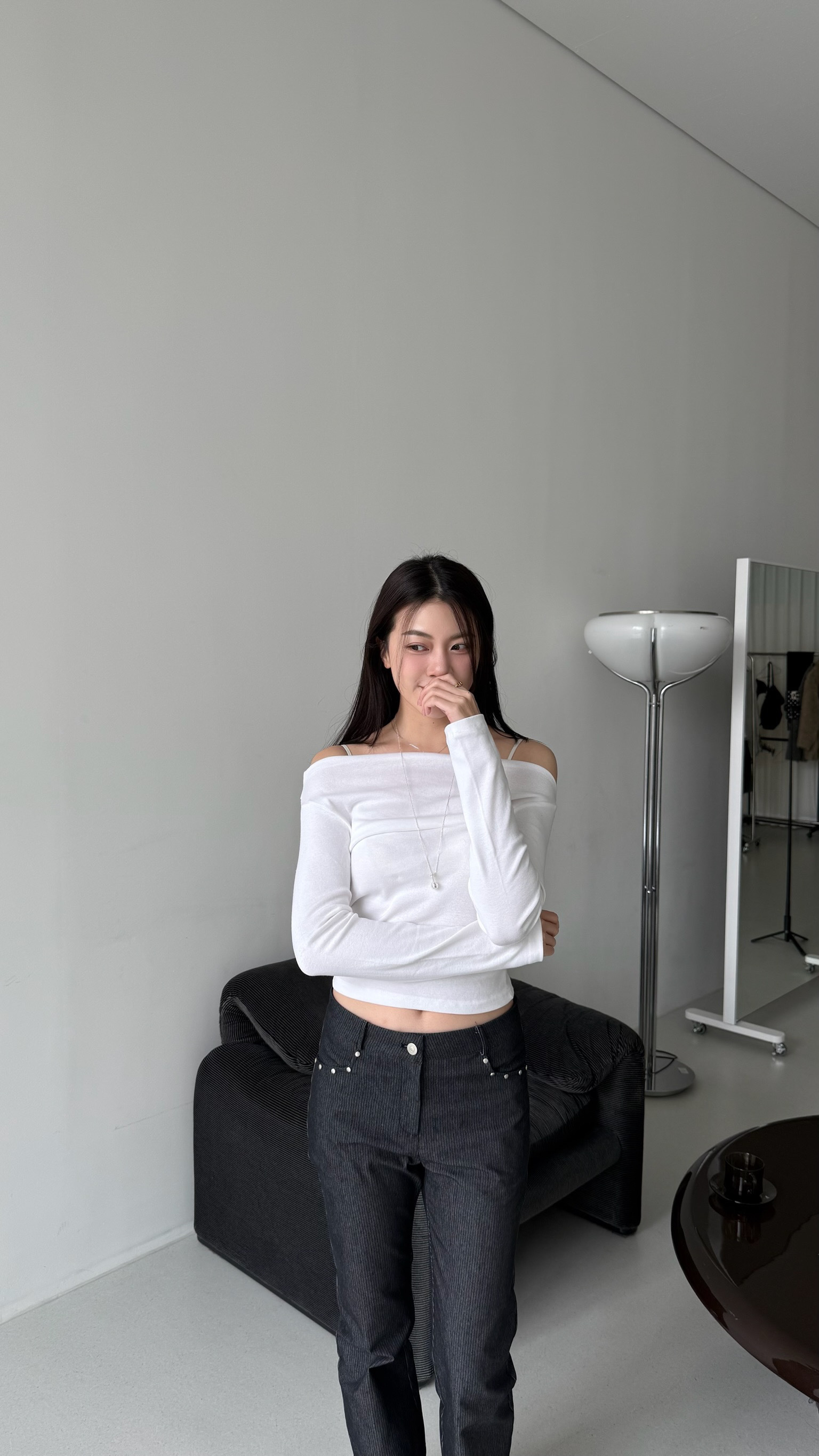 C03-棉質日常款一字領上衣(灰/白/黑)