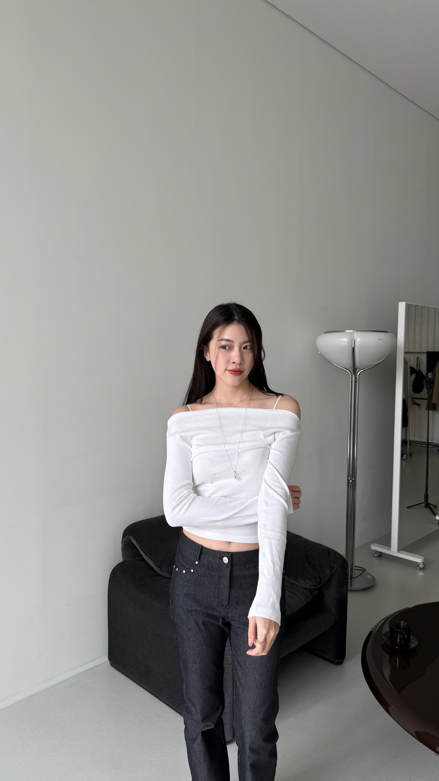 C03-棉質日常款一字領上衣(灰/白/黑)