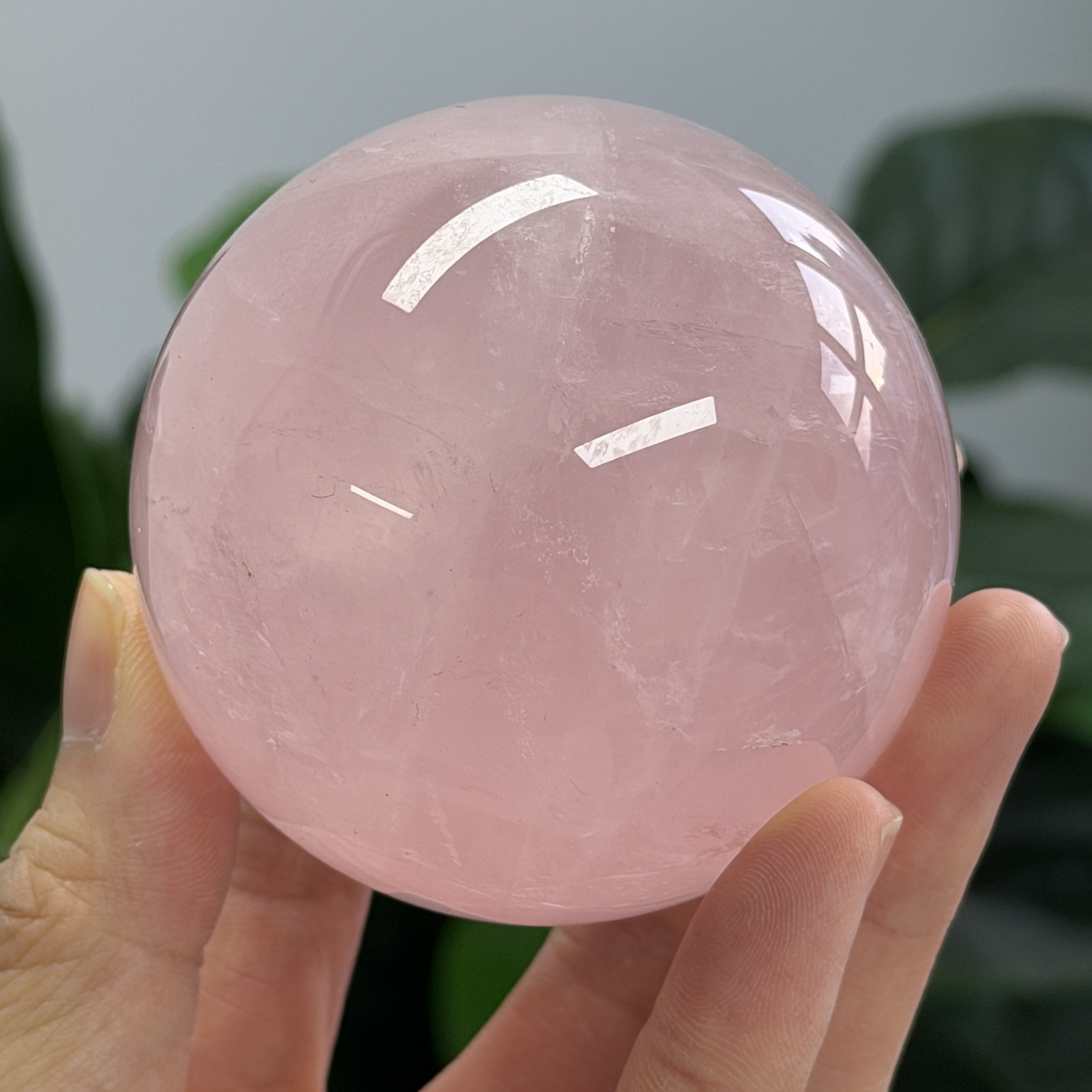 高級數粉晶球 6.4cm MP1722