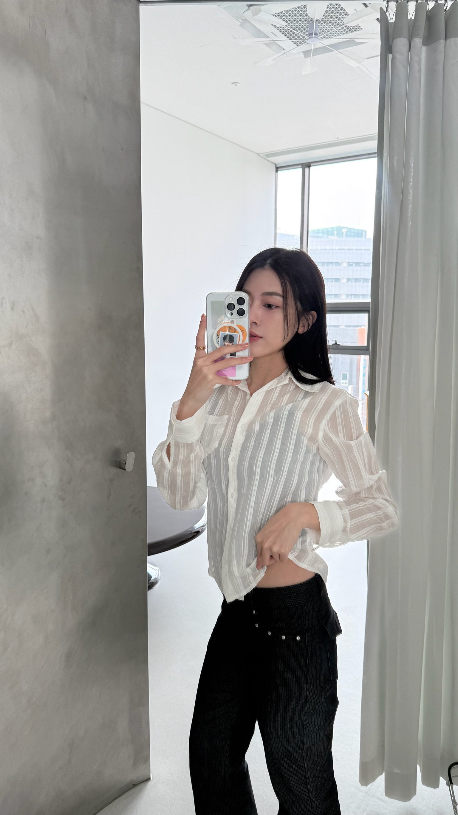 D08-透視感皺皺短版襯衫(3色)