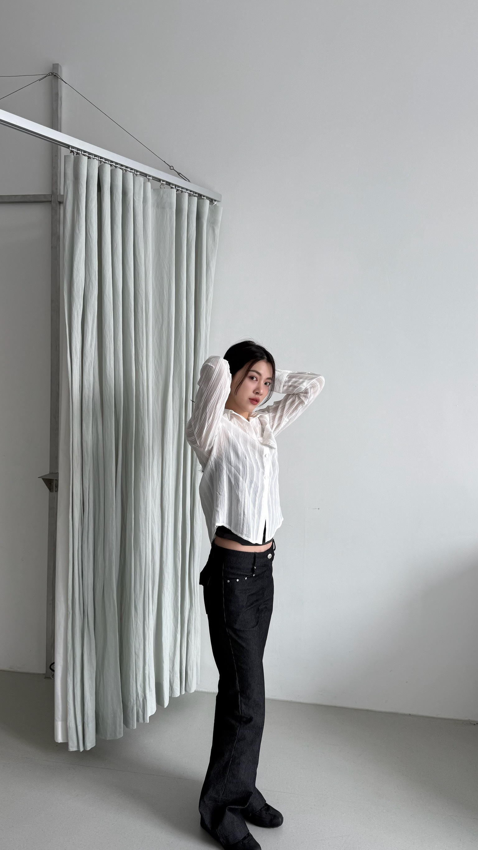 D08-透視感皺皺短版襯衫(3色)