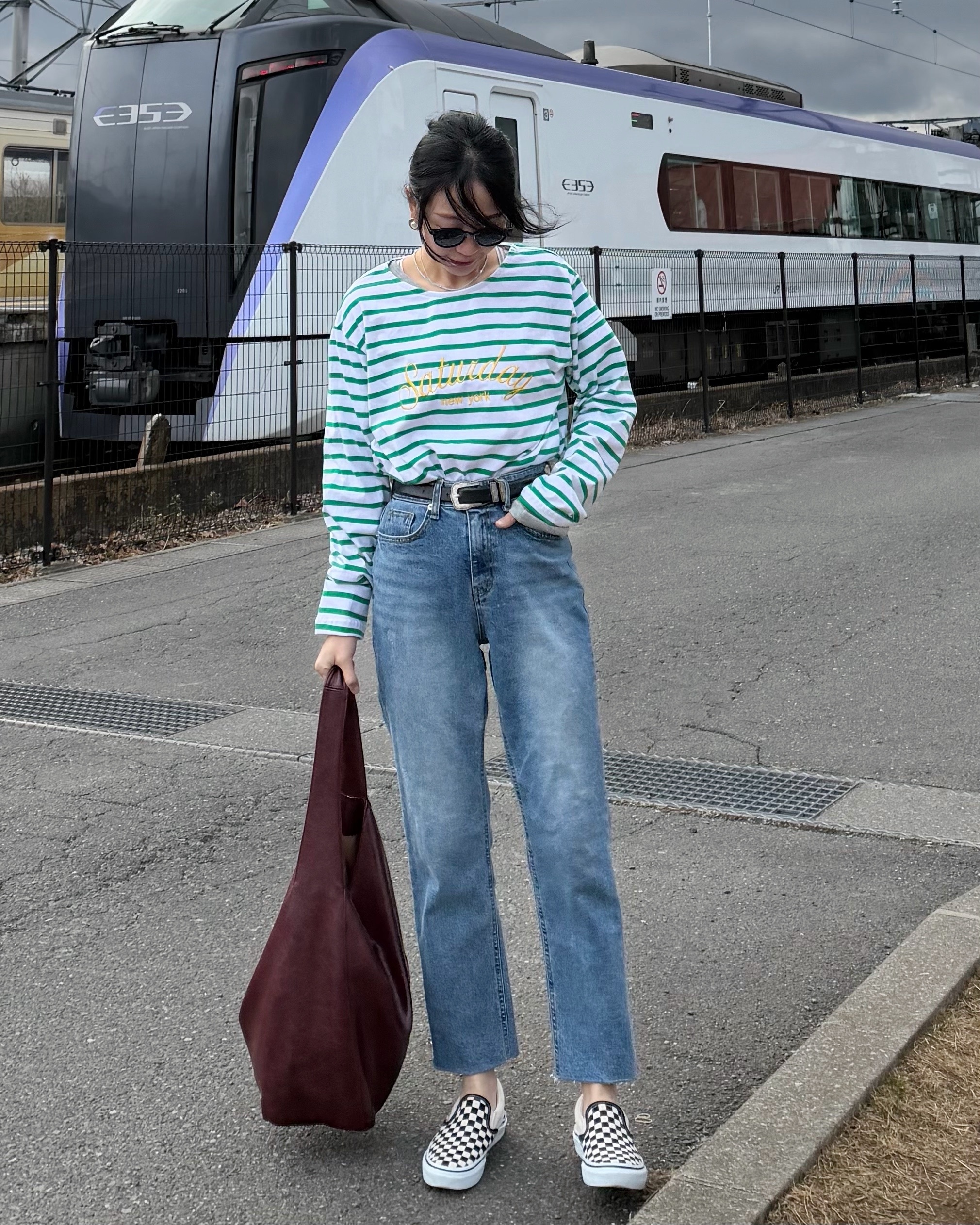 2月新品♥淺色直腳牛仔褲[內橡筋腰]