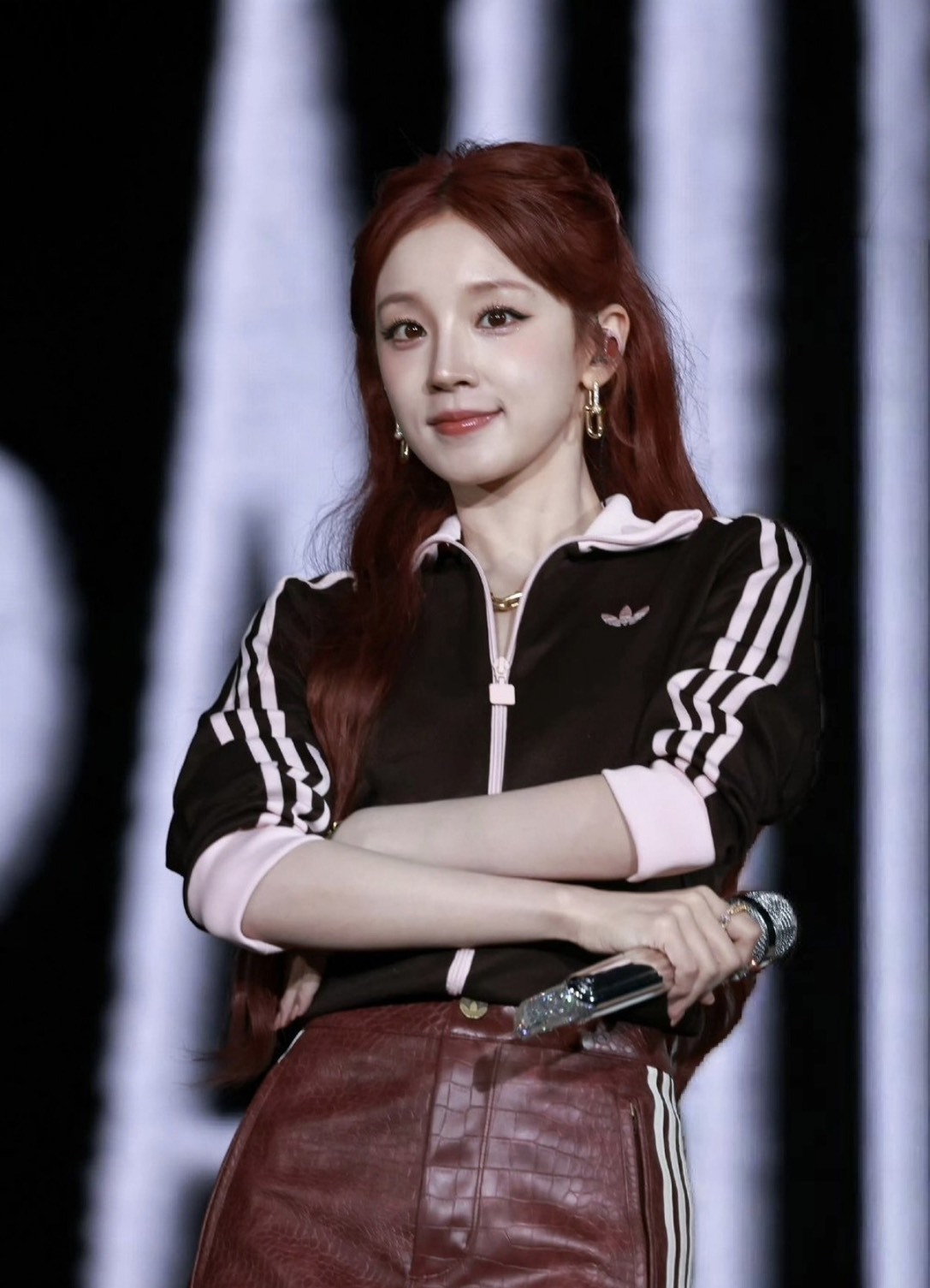 【代購】adidas Originals 三葉草立領運動外套 草莓巧克力 粉棕色 KD3742 (G)I-DLE 宋雨琦同款