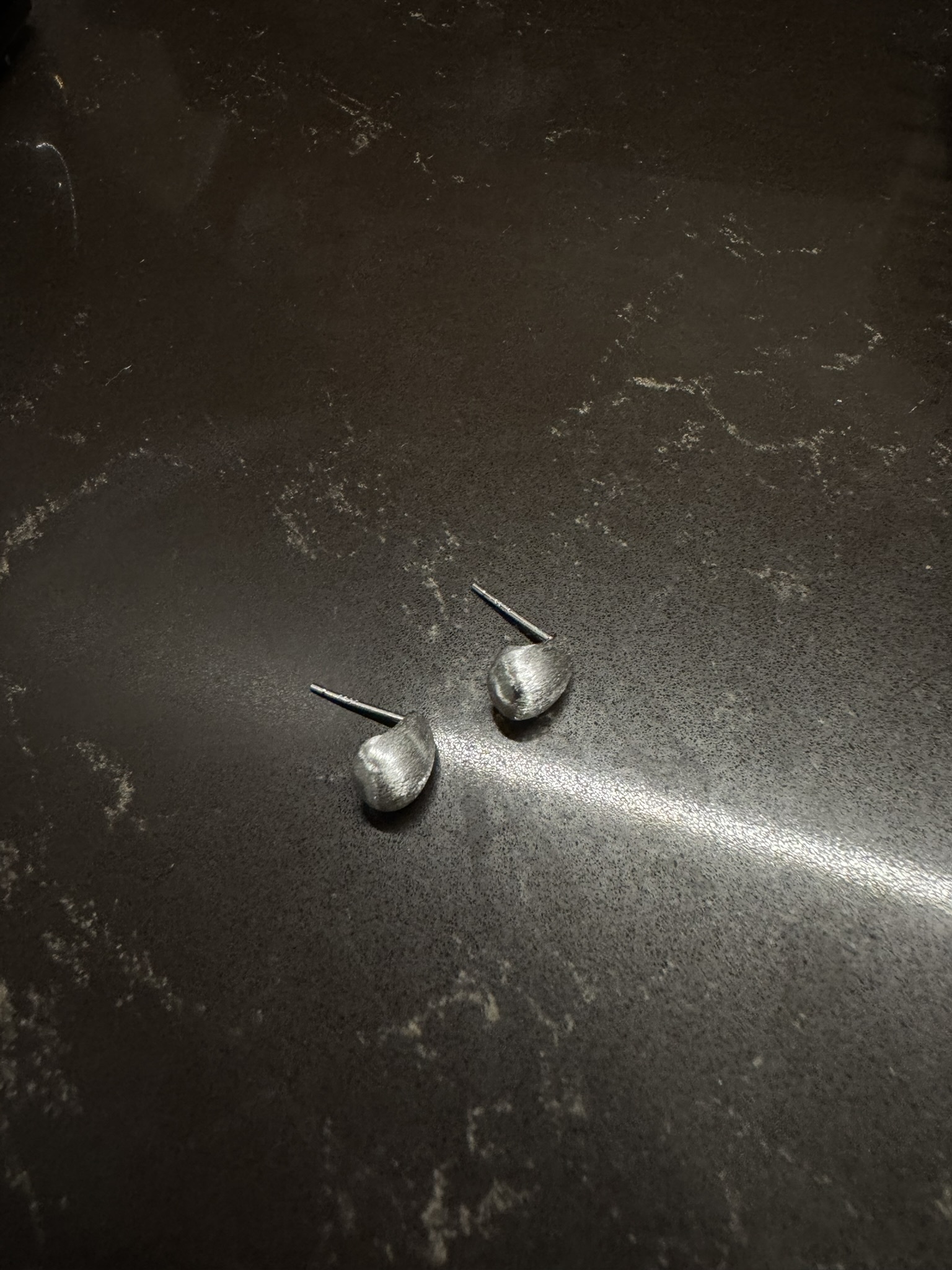 L20 水滴耳環-925純銀