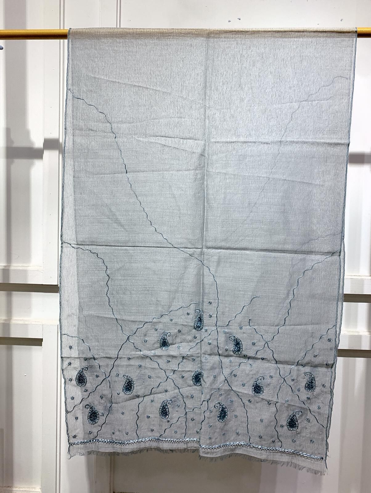 WM038 Scarfesia 銀藍色配不規則線條絲巾 75% Wool 25% Silk