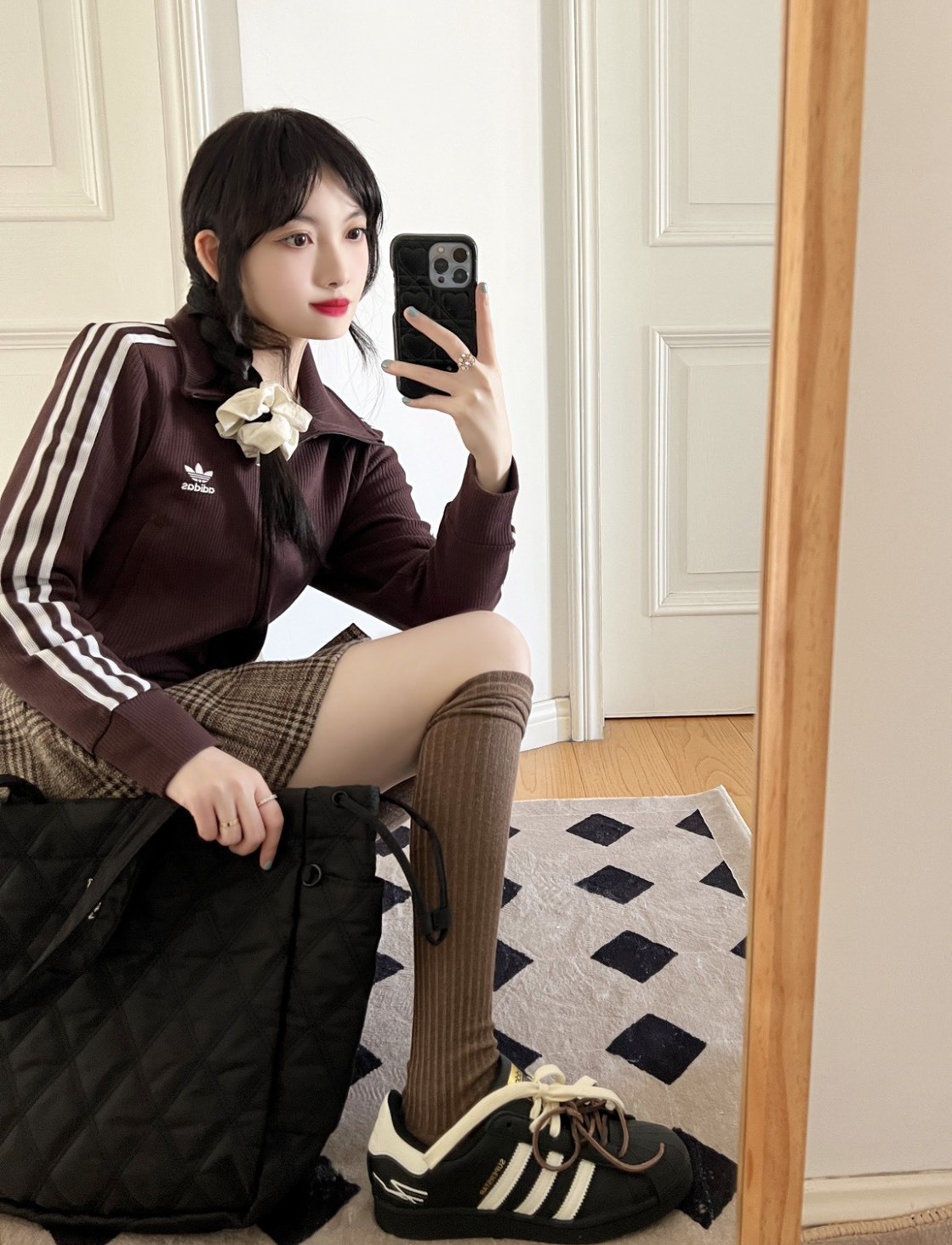 【代購】adidas Originals 三葉草復古直紋立領針織短版外套 酒紅色 IN6061 陳卓璇代言款