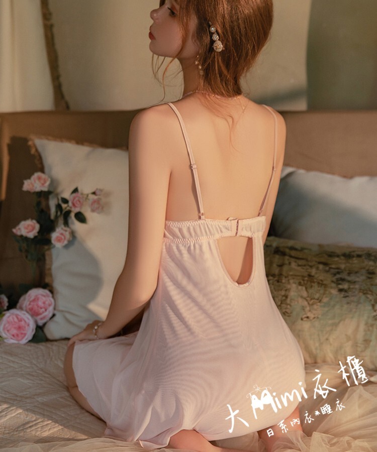 粉陌名媛性感睡衣