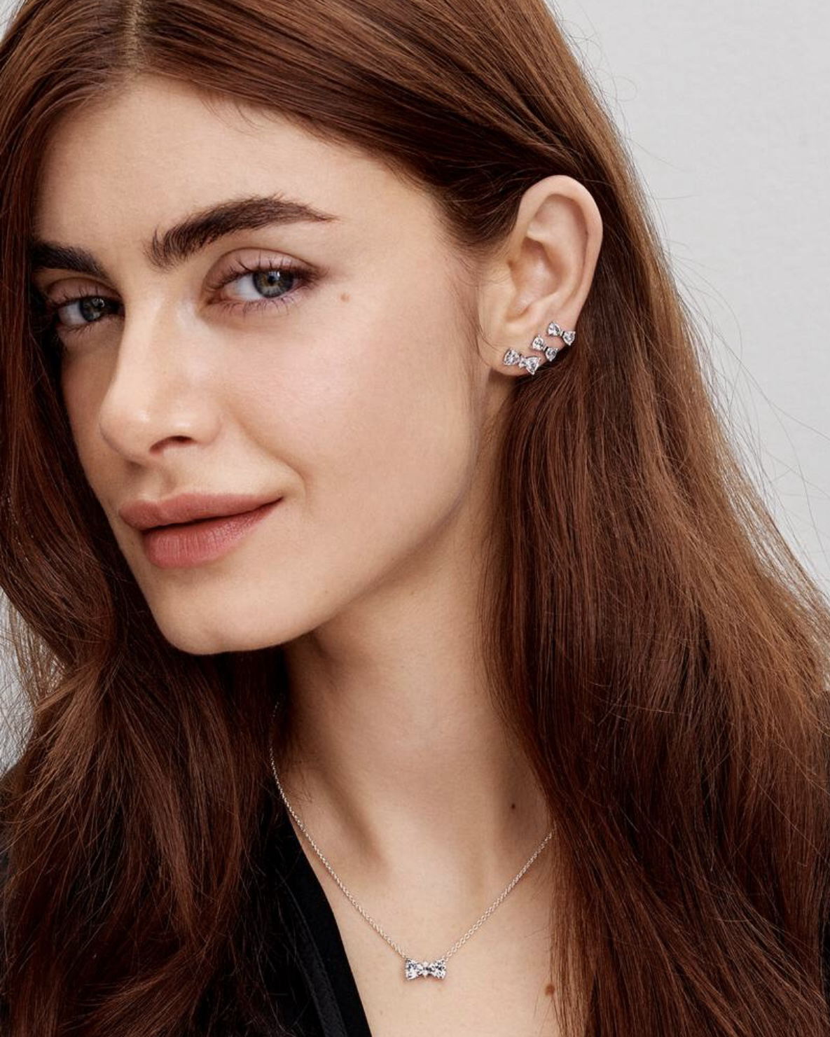 潘朵拉 PANDORA 純色蝴蝶結造型 925純銀 耳釘 耳針 銀色