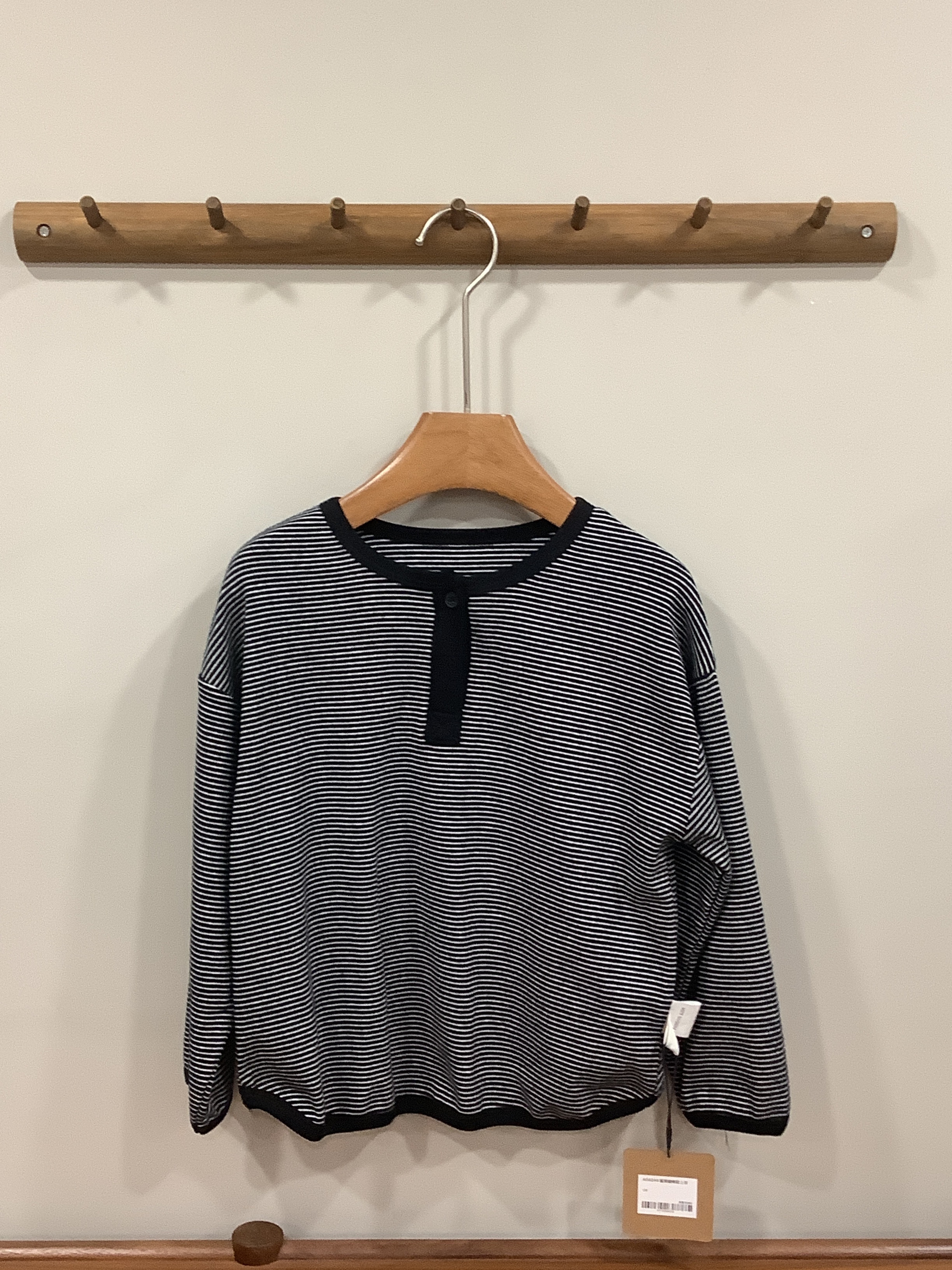 A04244圓領細條紋上衣