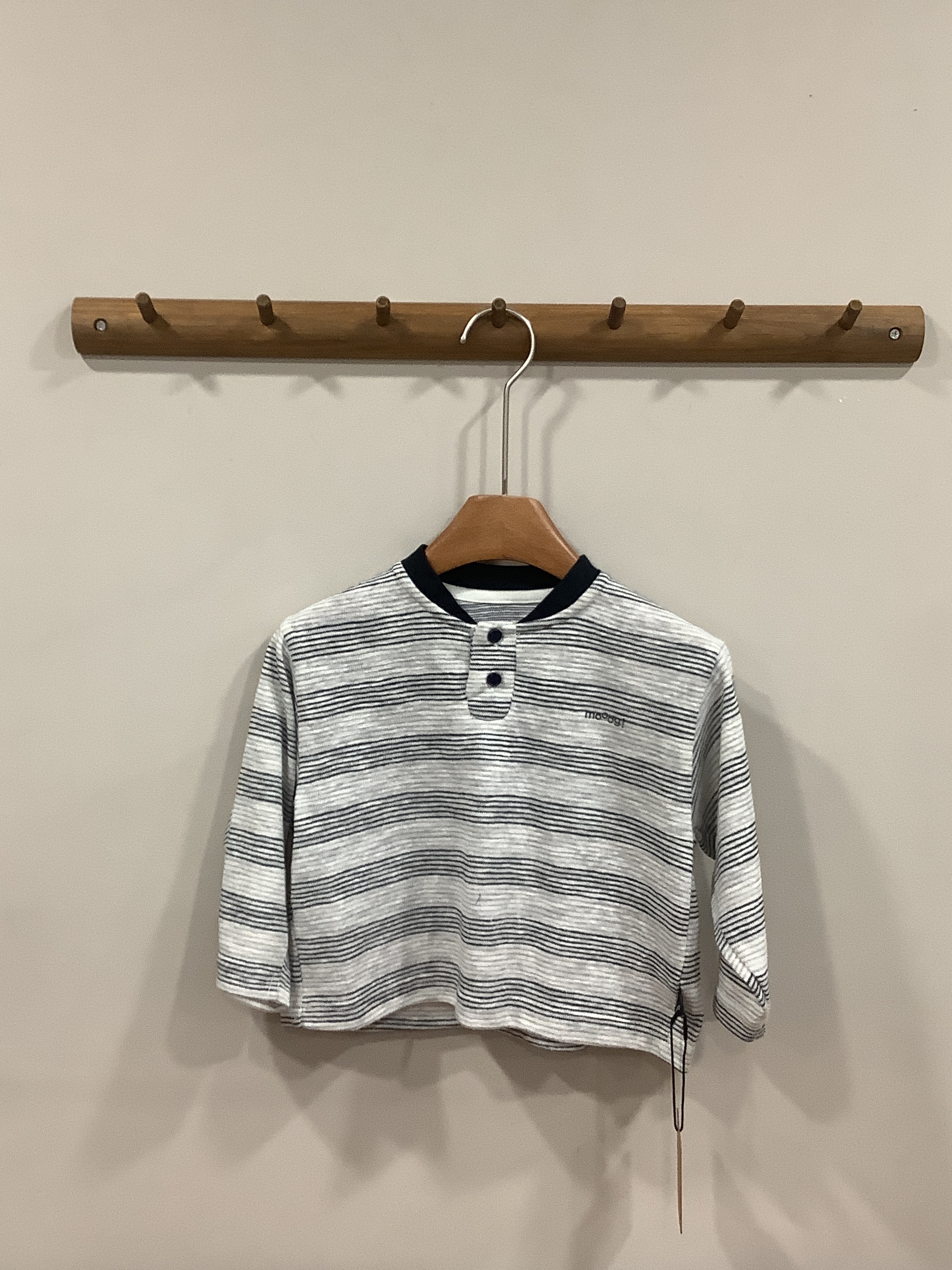 A04277條紋拼接圓領上衣