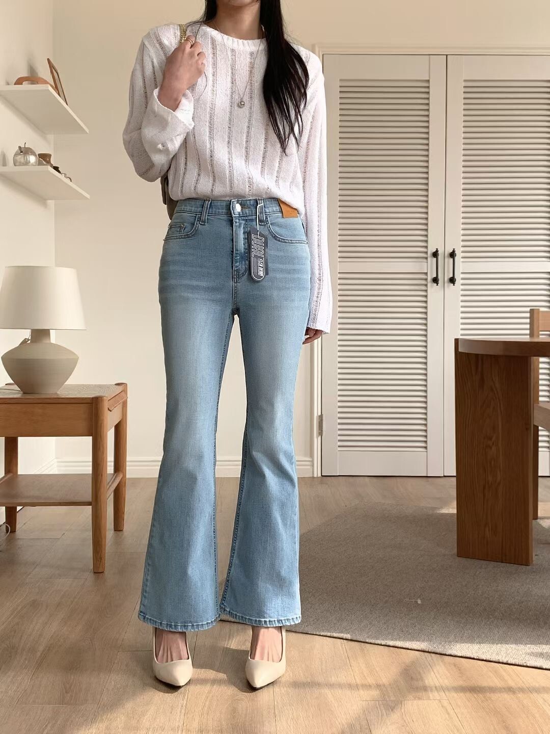 3012淺藍皮標牛仔長褲