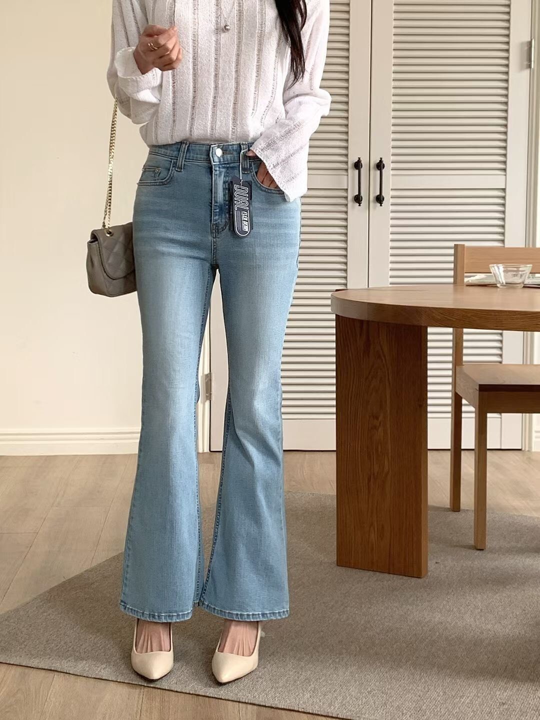 3012淺藍皮標牛仔長褲