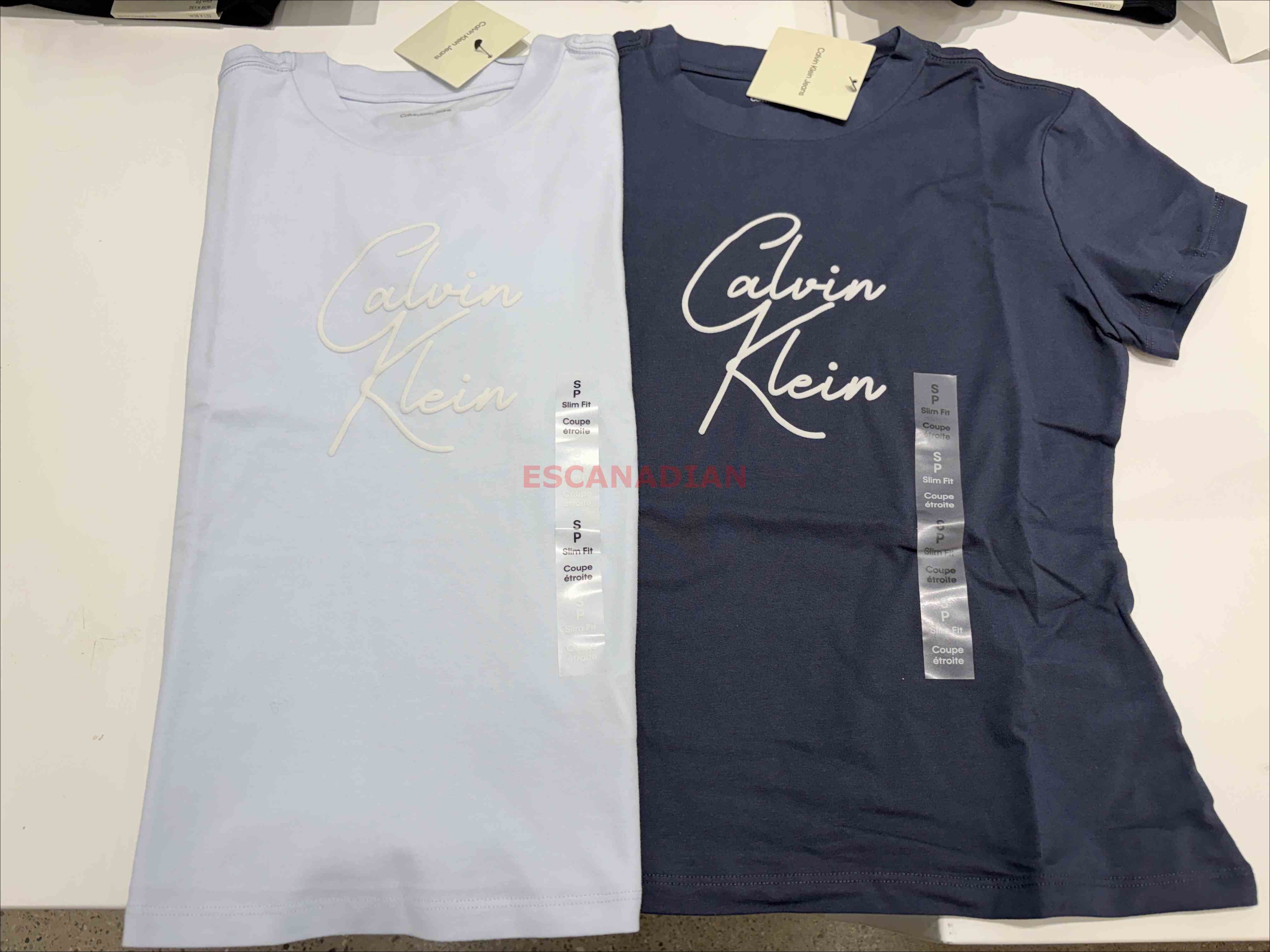 CK 女大人 大字樣 圖案 短TEE (Slim fit 合身版) (2色)